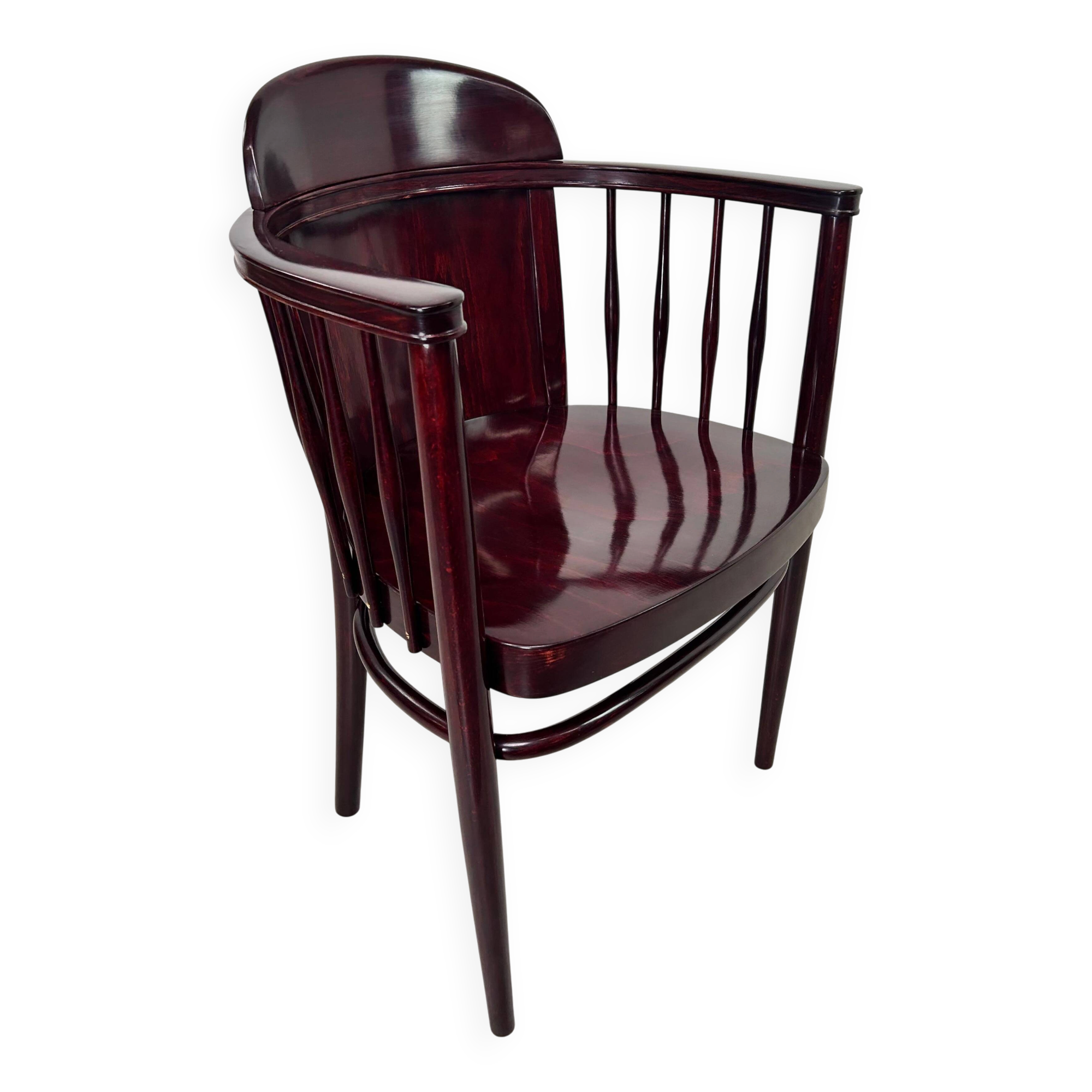 Rare fauteuil en bois courbé de Thonet