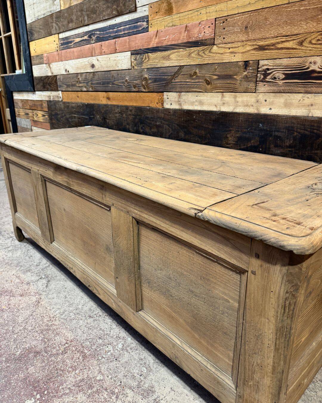 Antique chest made with several solid woods - 19th century