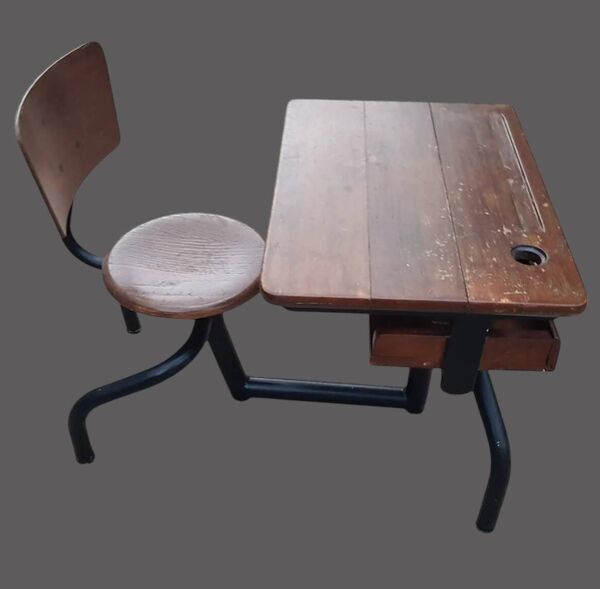 Bureau d'ecolier evolutif 1940