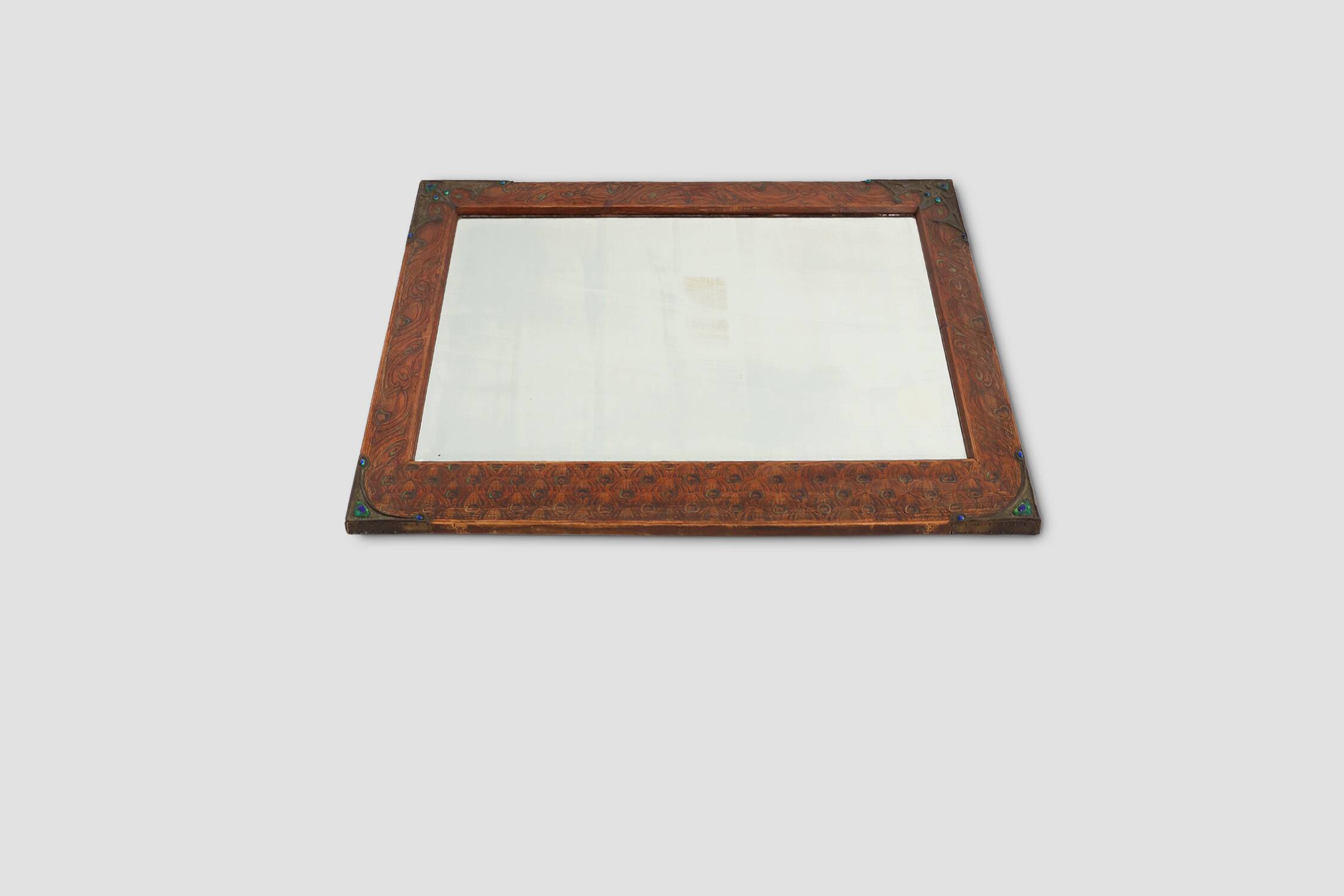 Miroir Art Nouveau à décor de paon peint à la main, France vers 1915