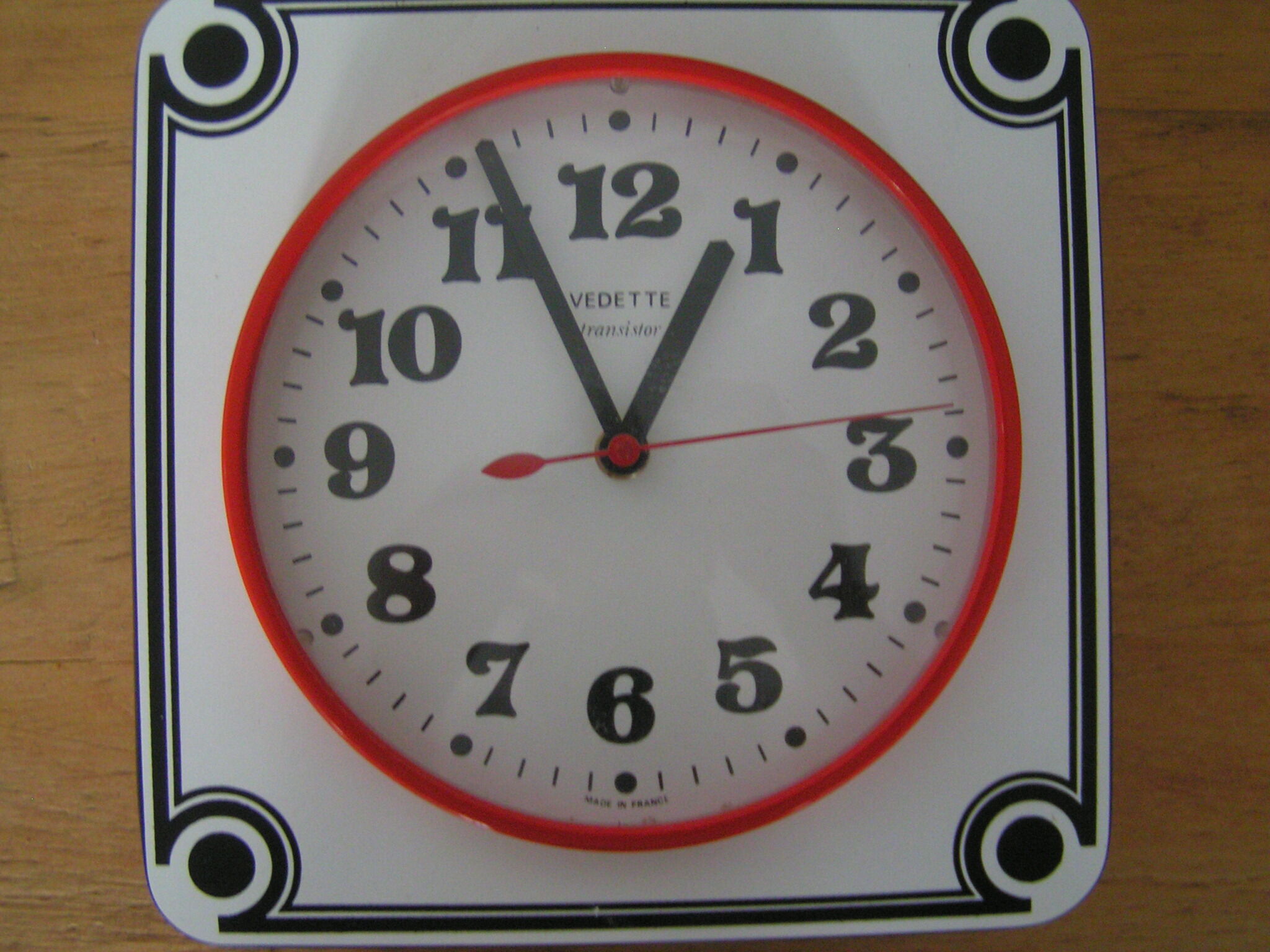 Star in formica wall pendant