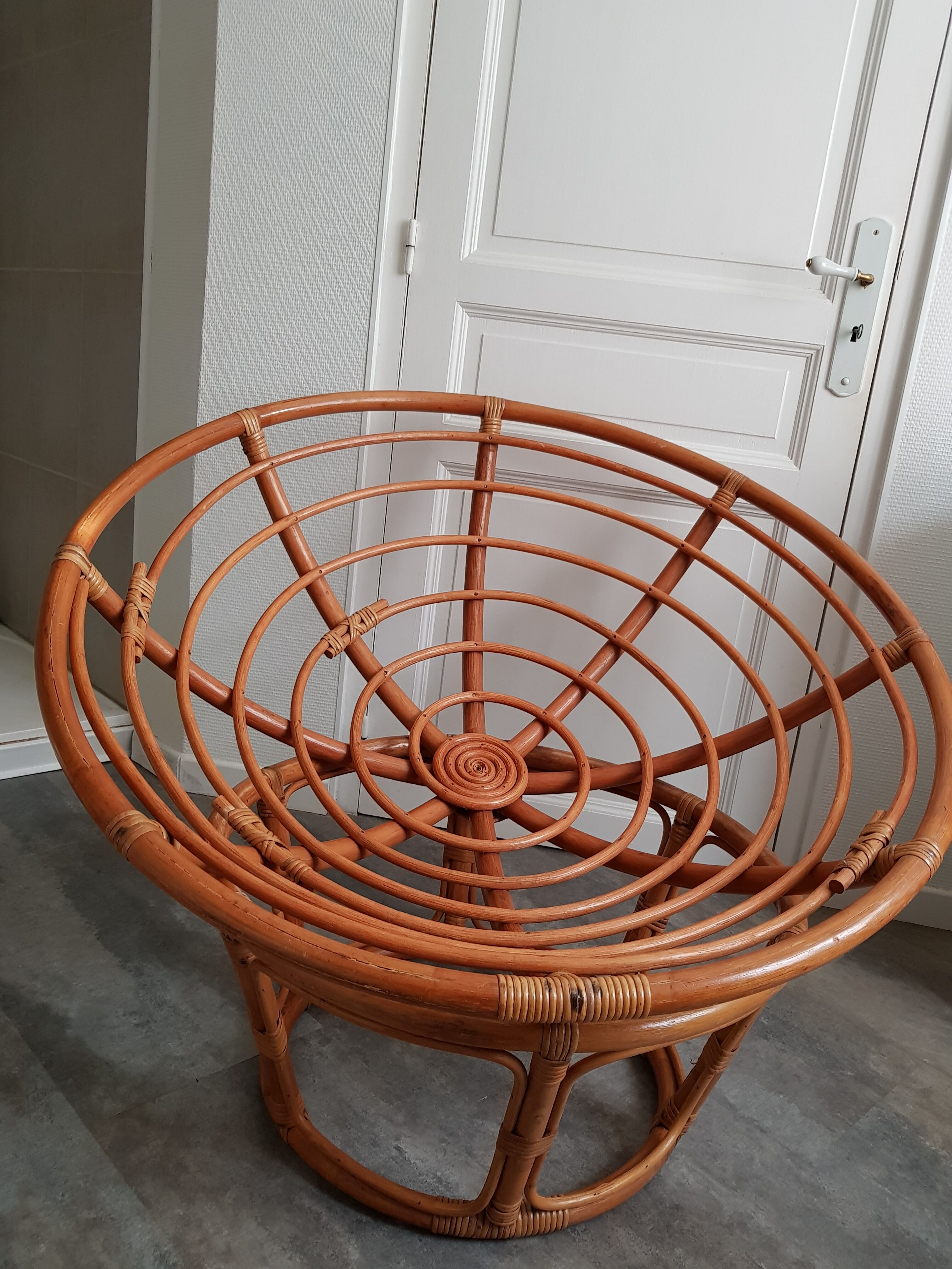 Papasan rattan chair