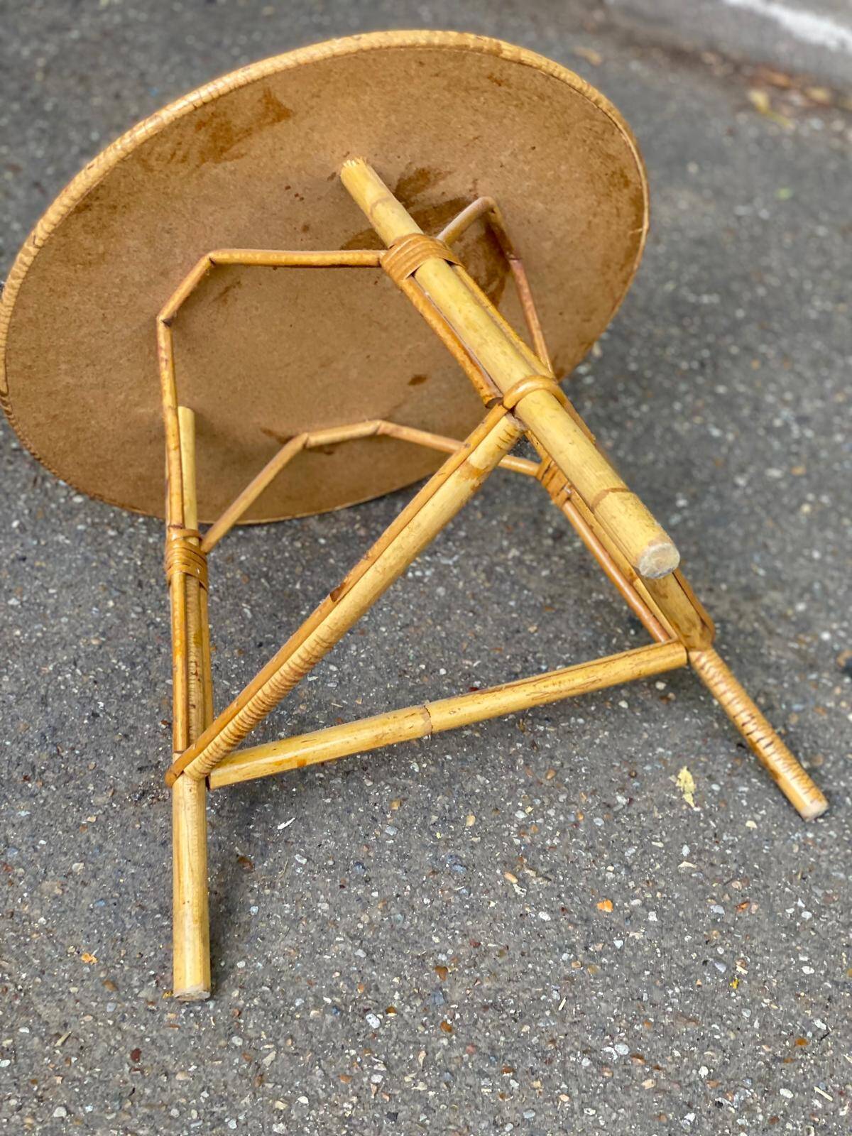 Table basse vintage ronde cuir rotin et bambou