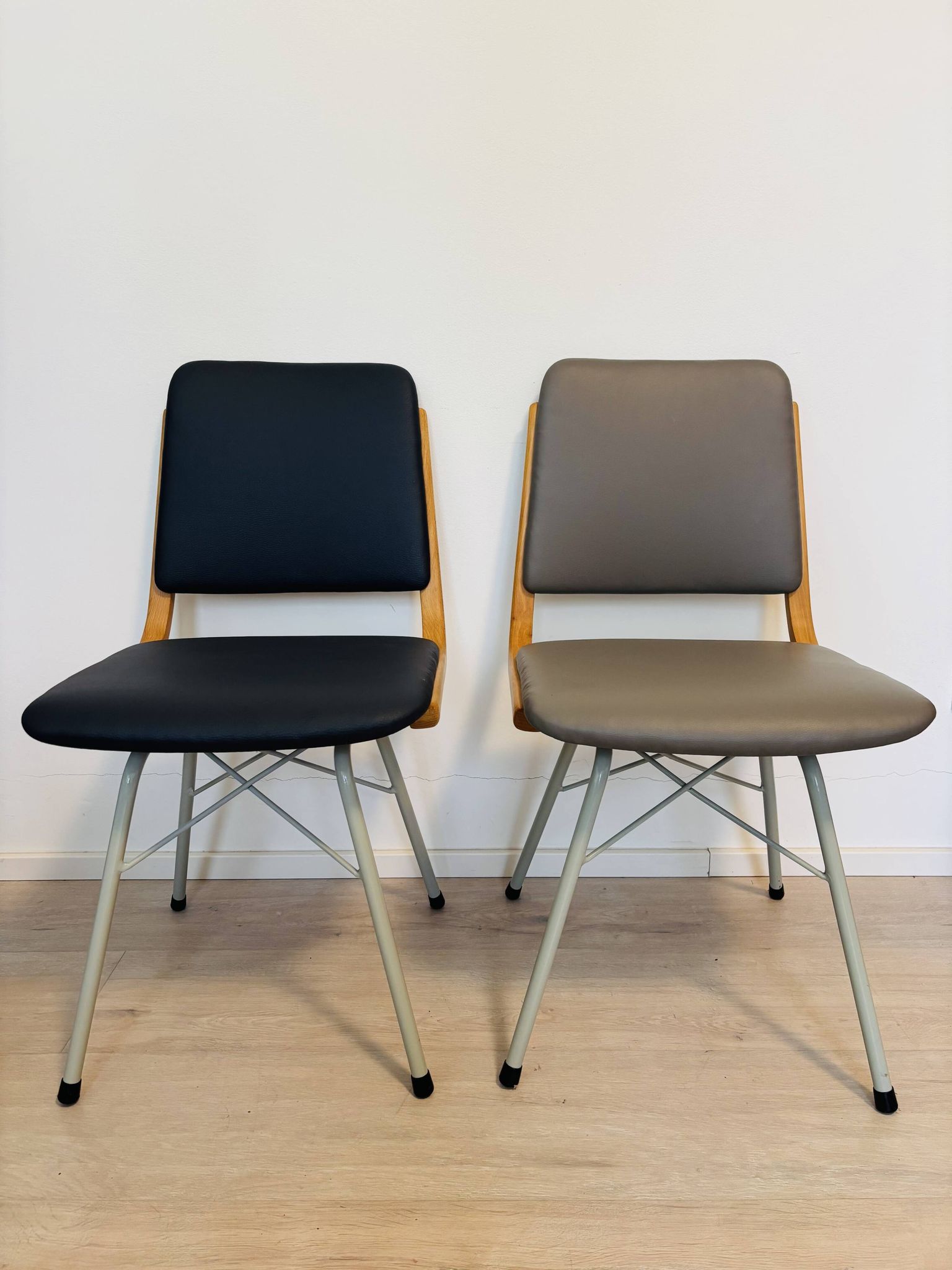 Mid-Century Dining Chair by Miroslav Navrátil for TON, 1970