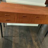 Scandinavian dressing table