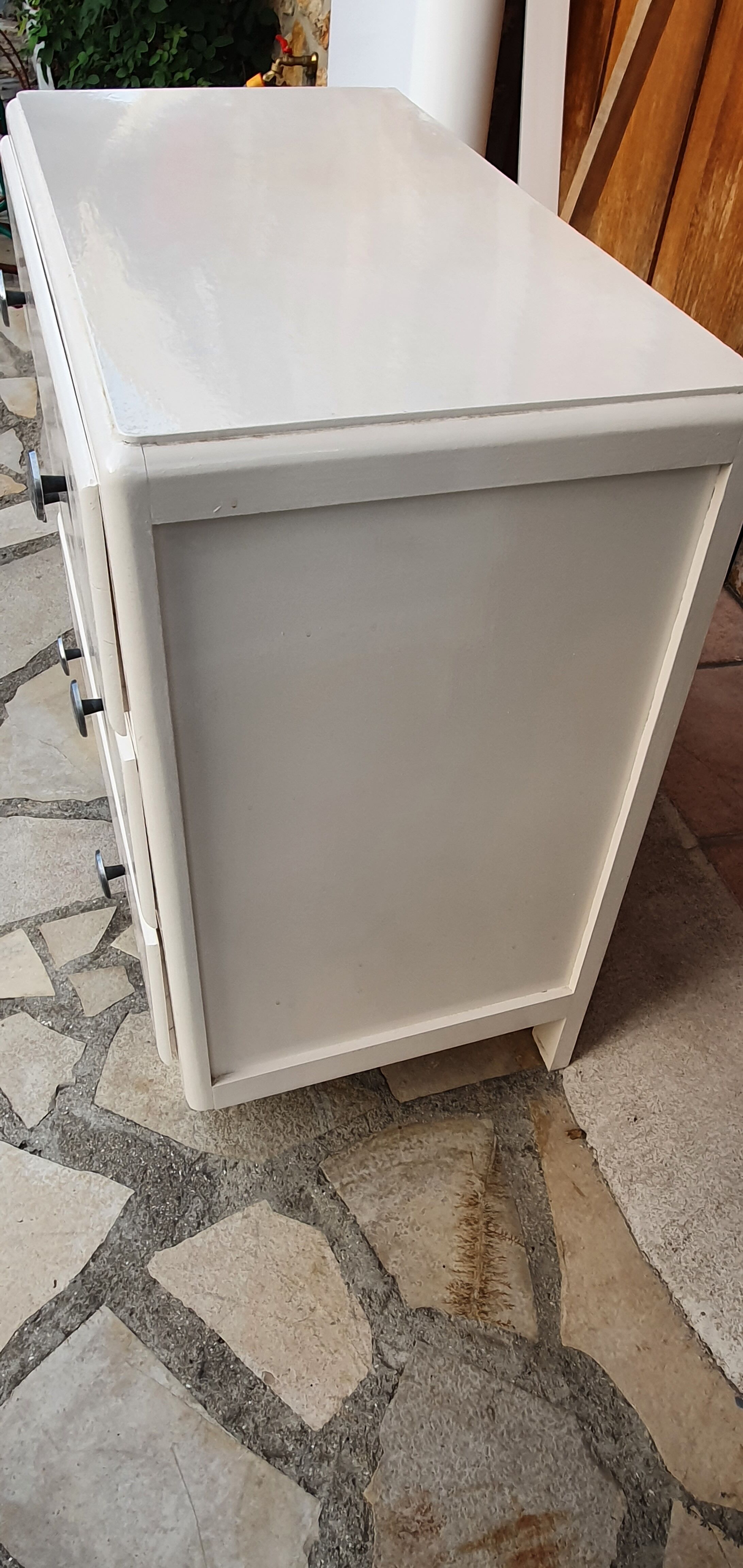 Scandinavian chest of drawers