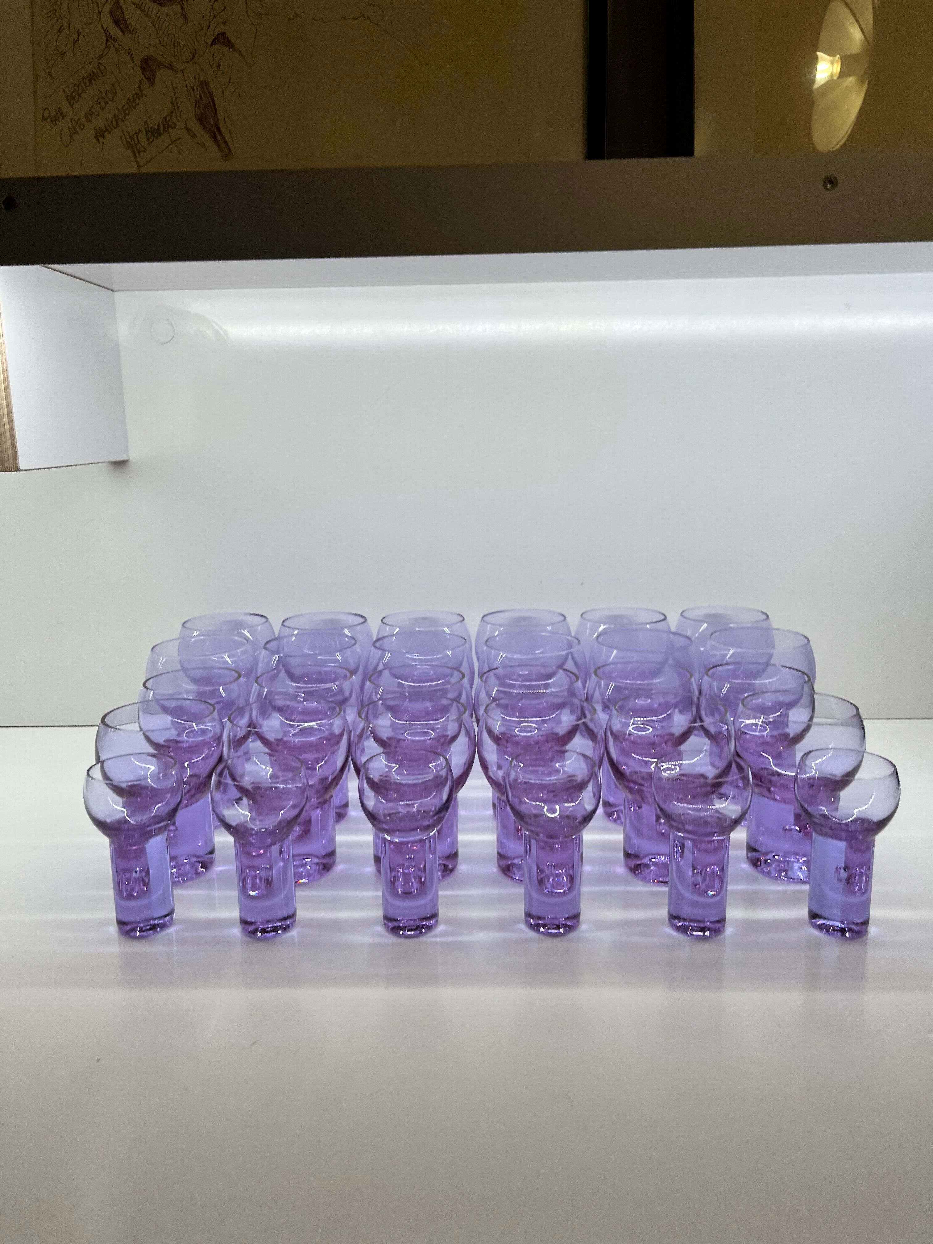 Service Complet 30 Verres Caméléon Sergio Asti pour Arnolfo di Cambio Verre