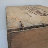 Vintage Skated Wood Case Suchard