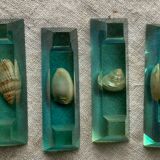 Shell-inclusion resin knife rest 1950