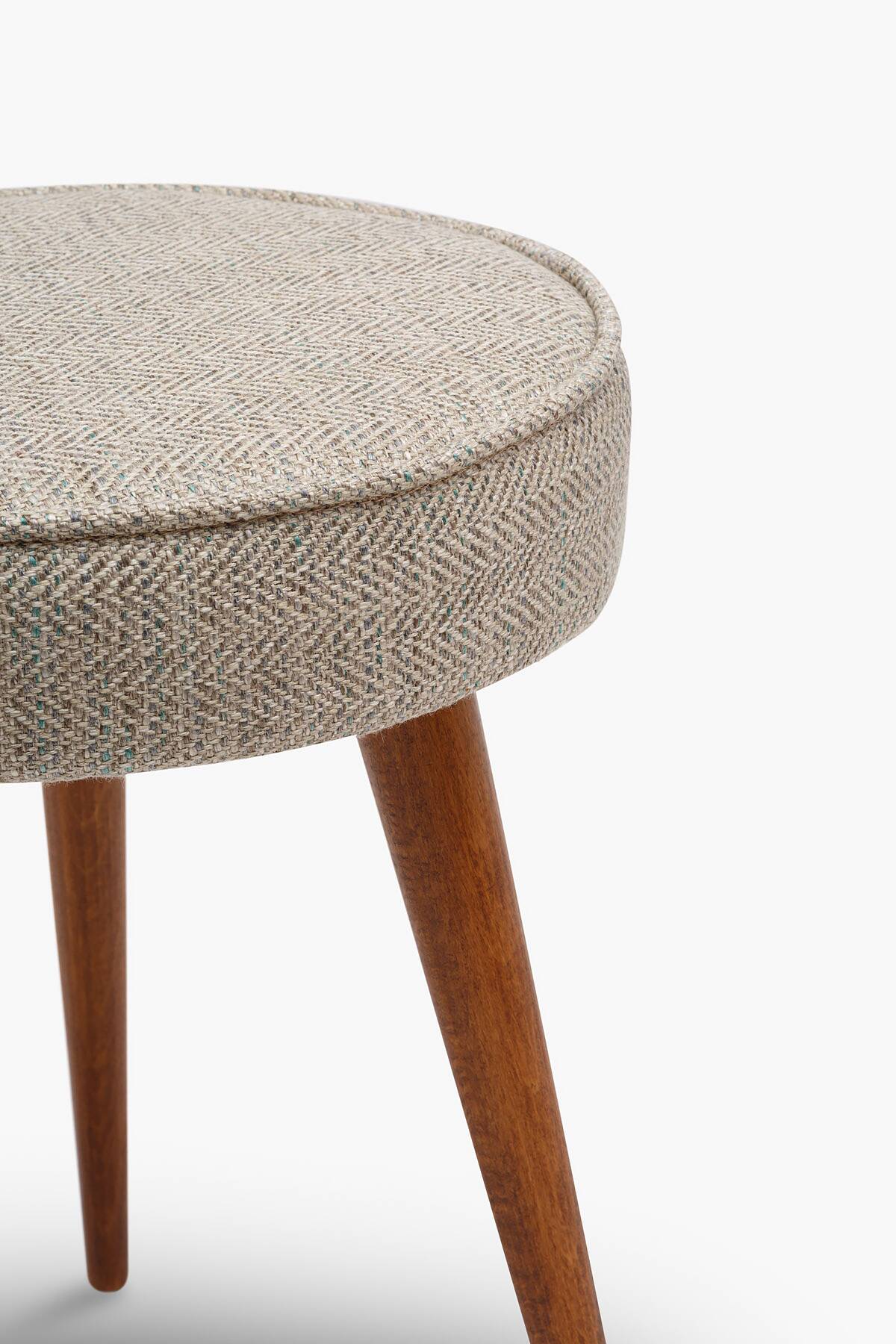 Type 300-177 BUNNY armchair with footrest