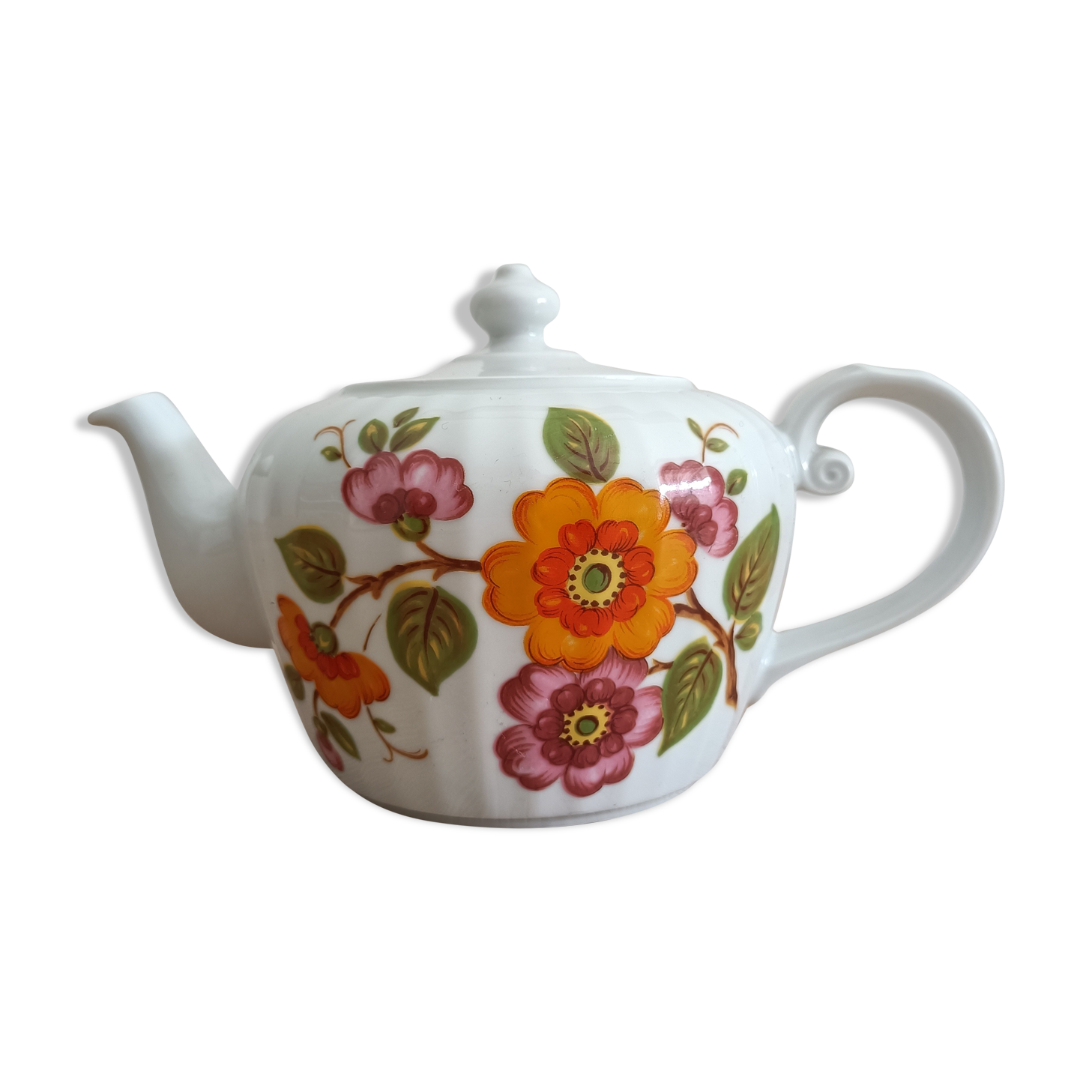 Vintage teapot 70s in German porcelain