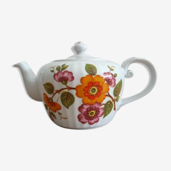 Vintage teapot 70s in German porcelain