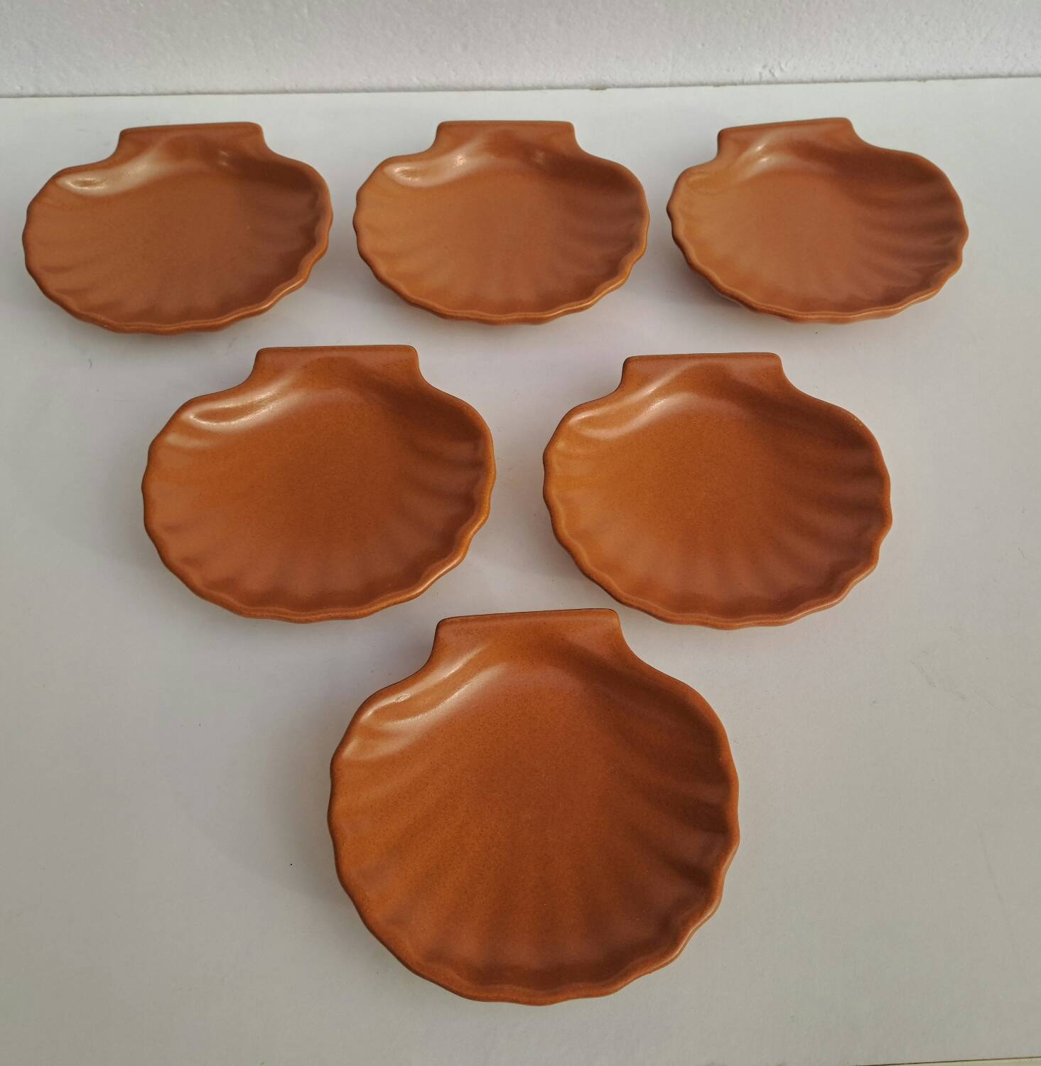 6 scallop bowls Émile Henry