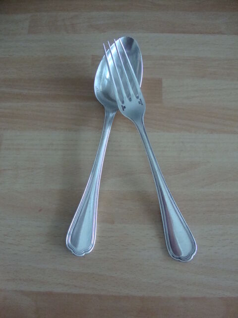 Christofle child cutlery in silver metal