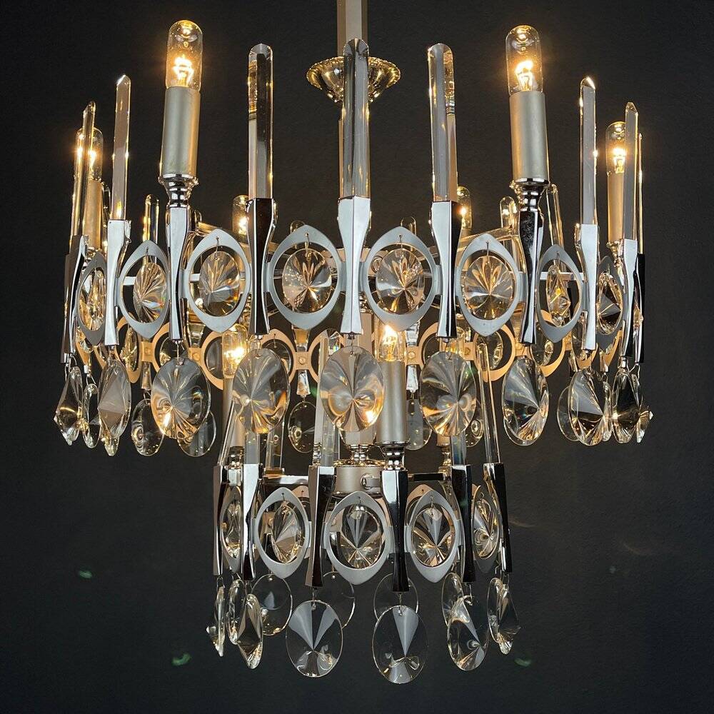 Classic glass chandelier from the mid-century by Gaetano Sciolari, Italy, 1970s.