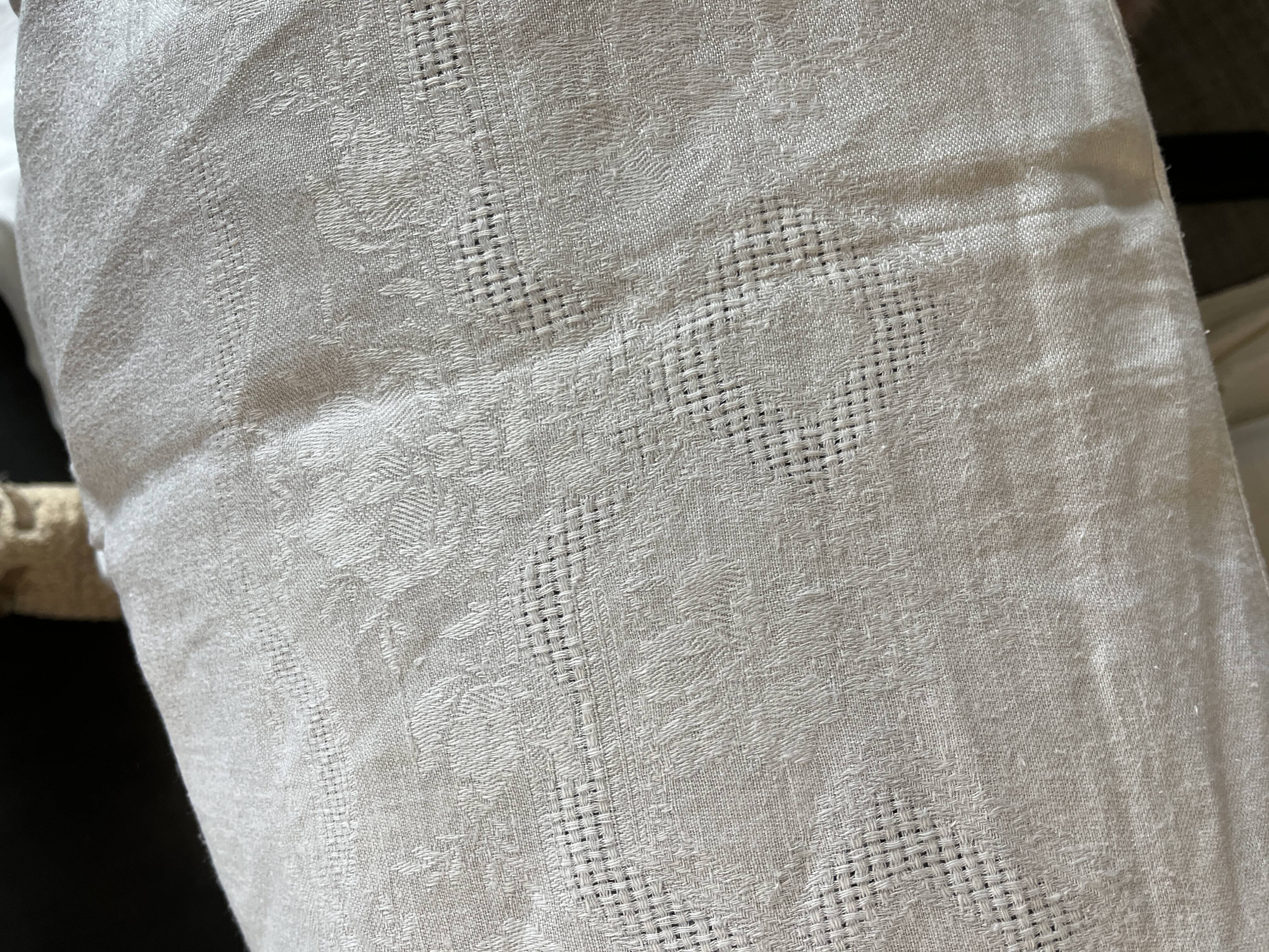 Nappe +12 serviettes avec monogramme brode