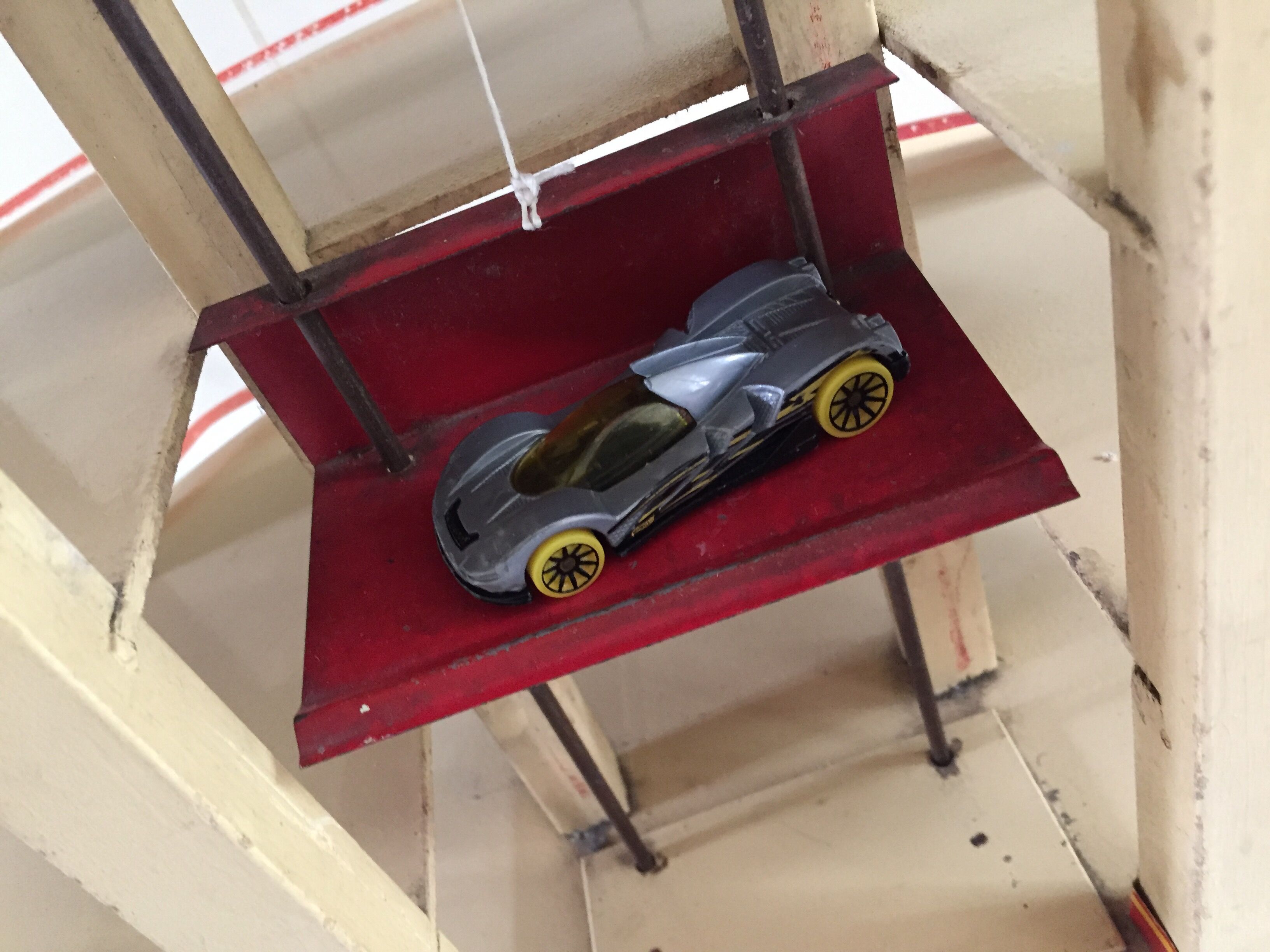 Garage vintage jouet car