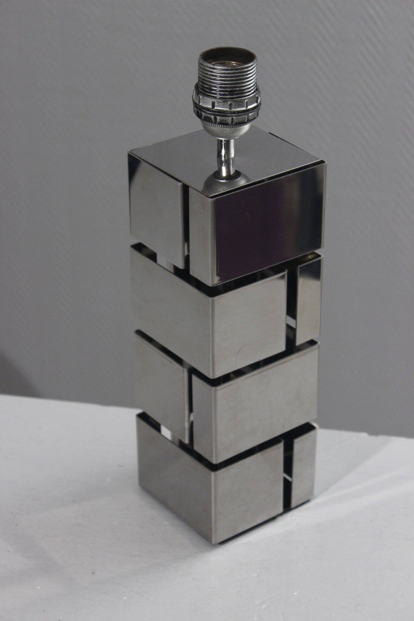 Pied de lampe vintage design "Building" acier chromé, Curtis Jere 1970s