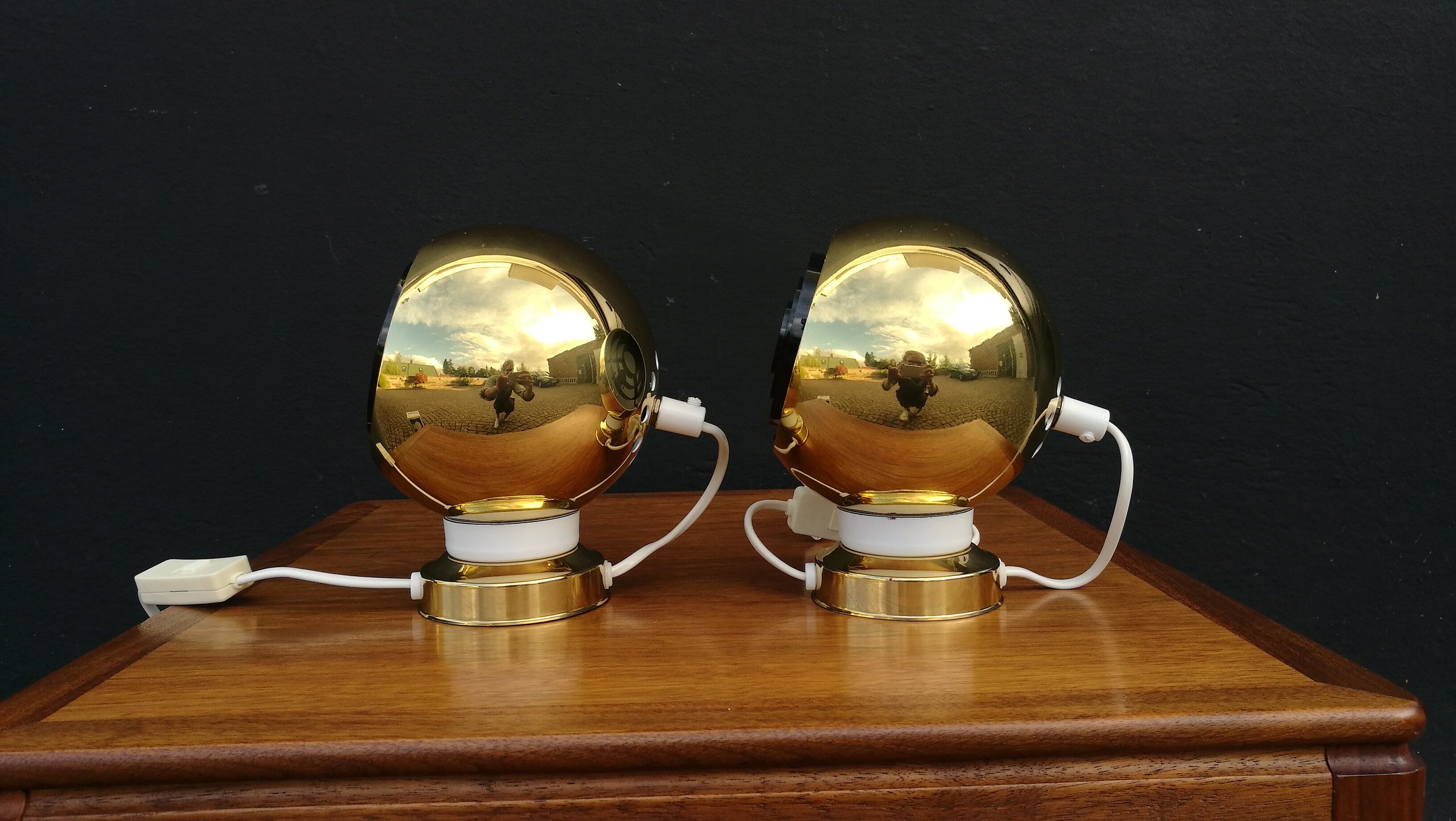 Paire d'appliques boules suédoises aimantées Magnetlampan
