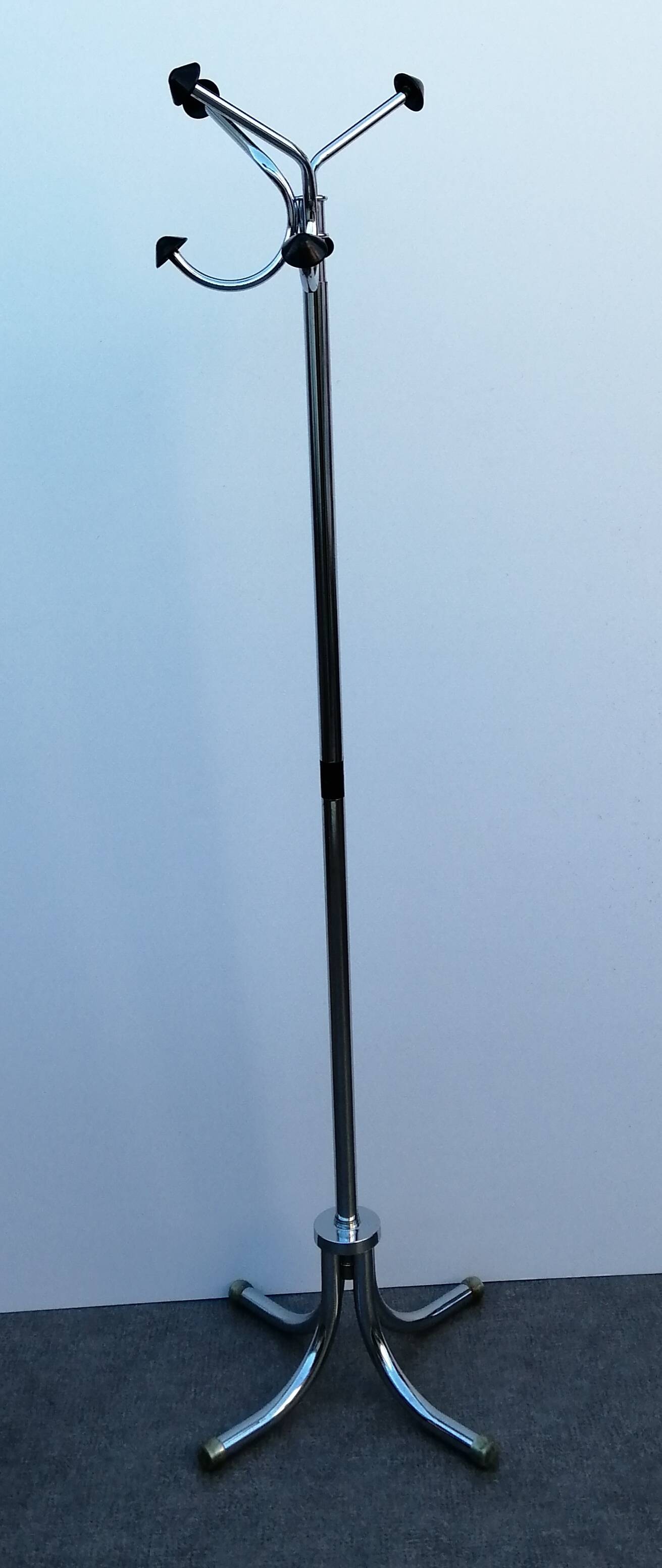 Chrome parrot coat rack, vintage 1970s