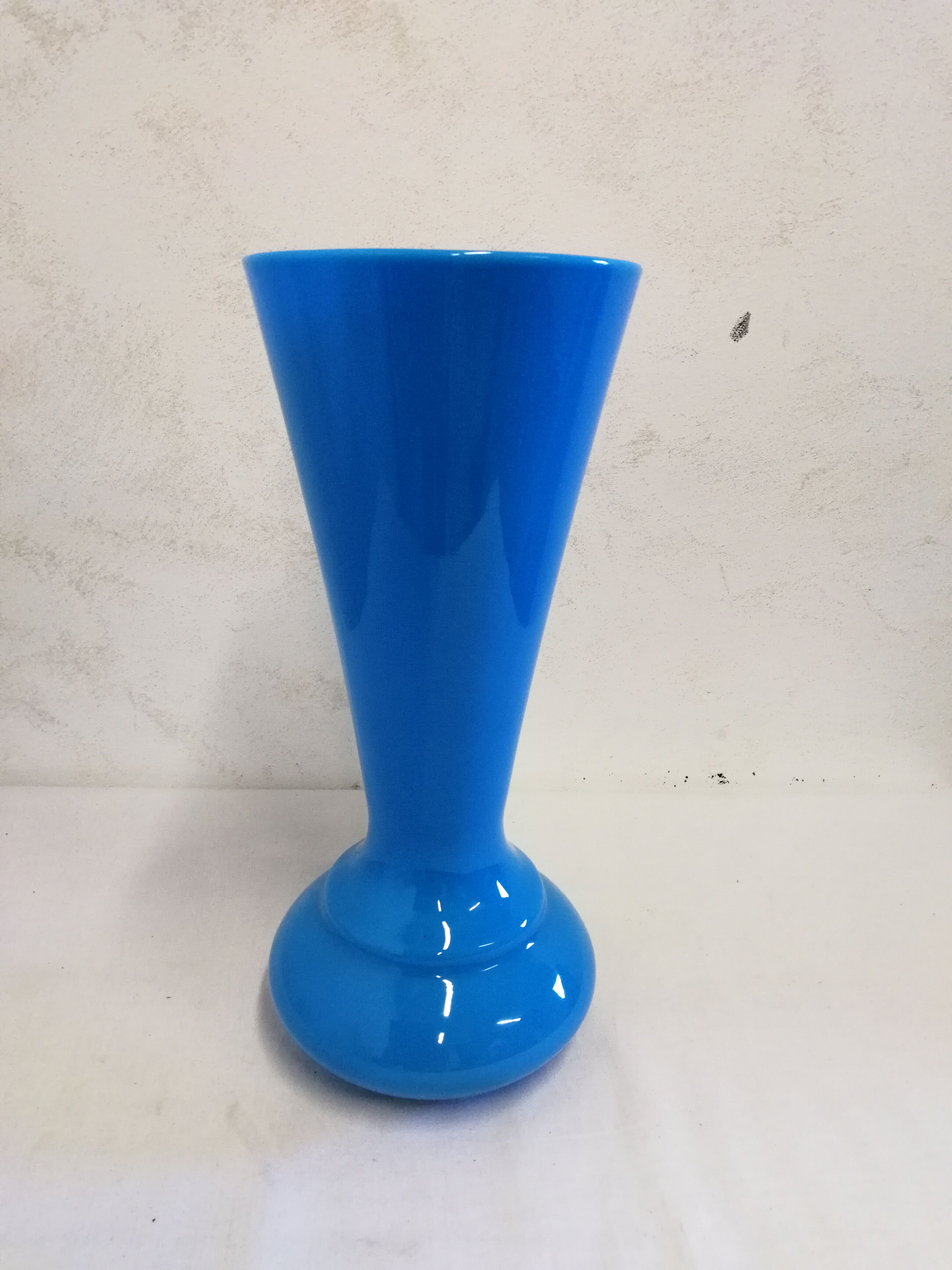 Vase en opaline