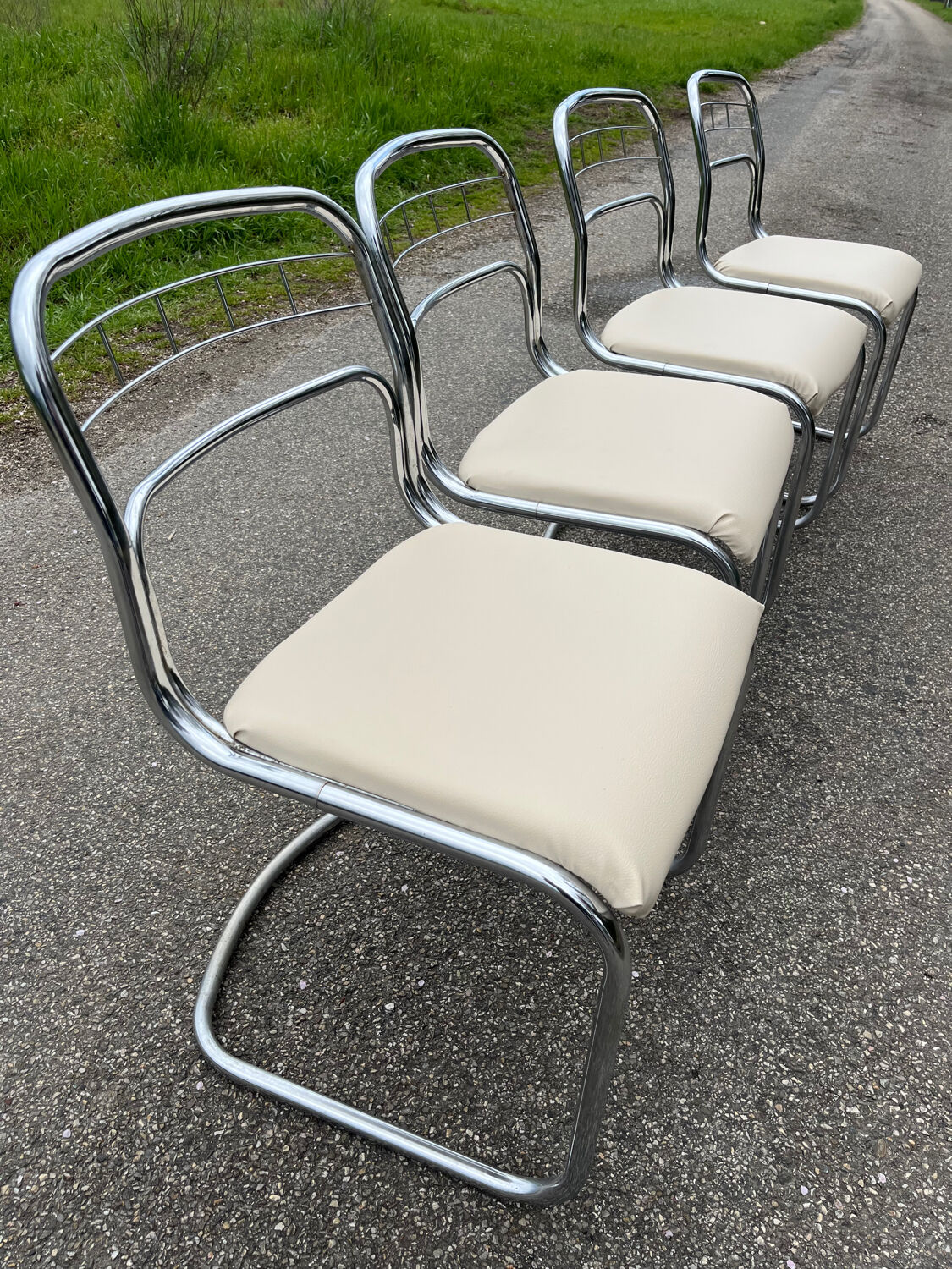 Circa chrome chairs year 1960