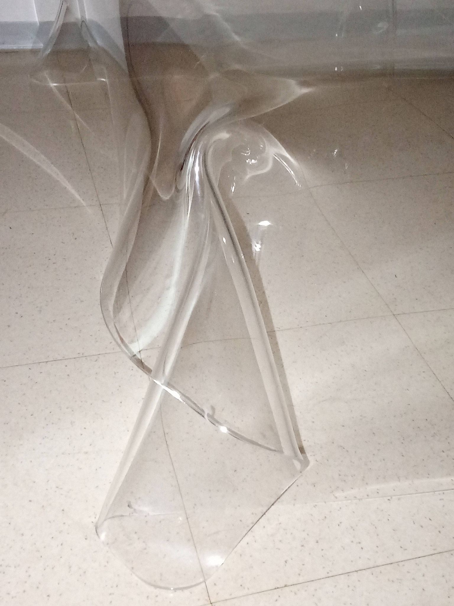 Low table plexiglass