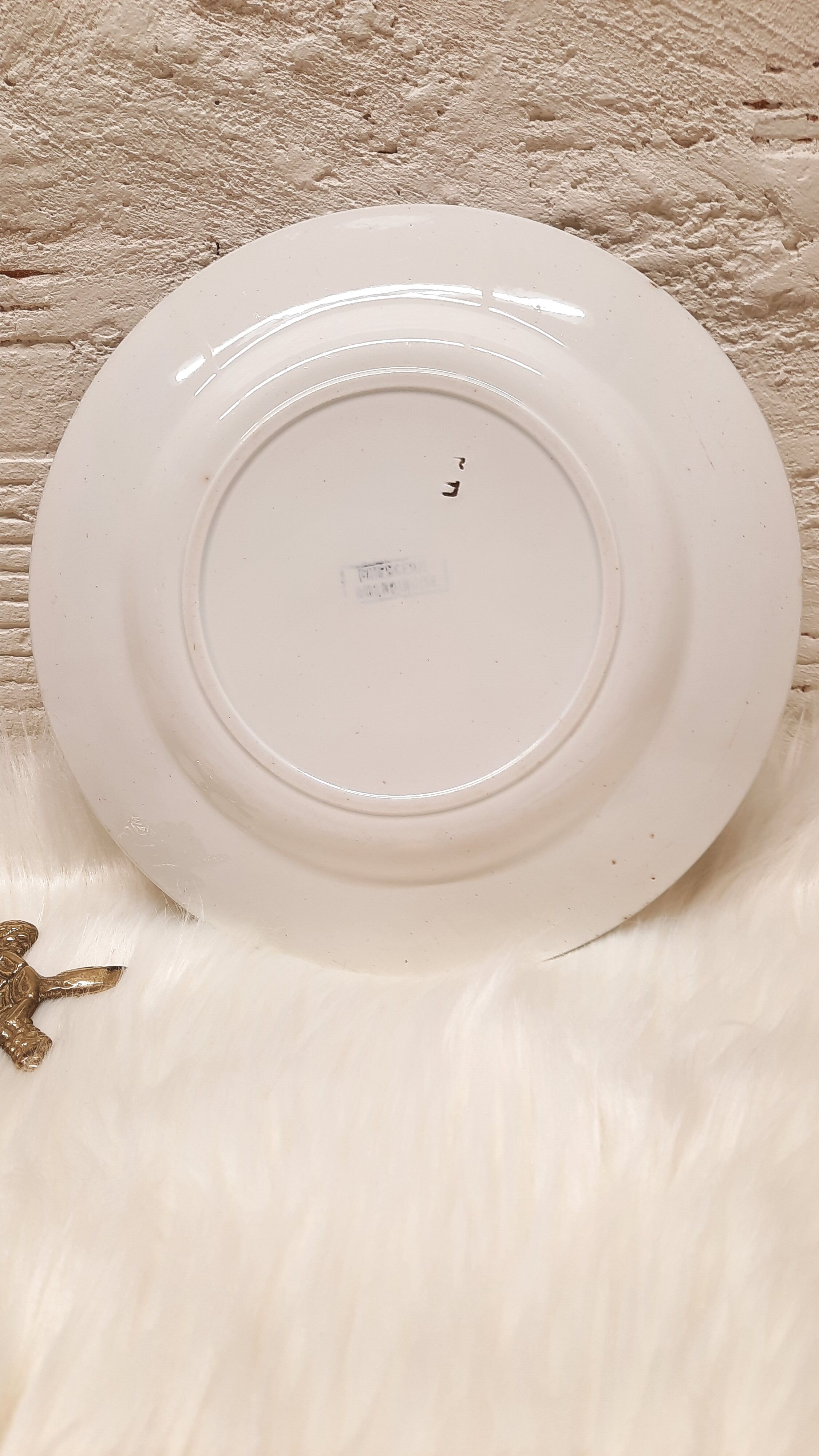 Pair flowery flat plates