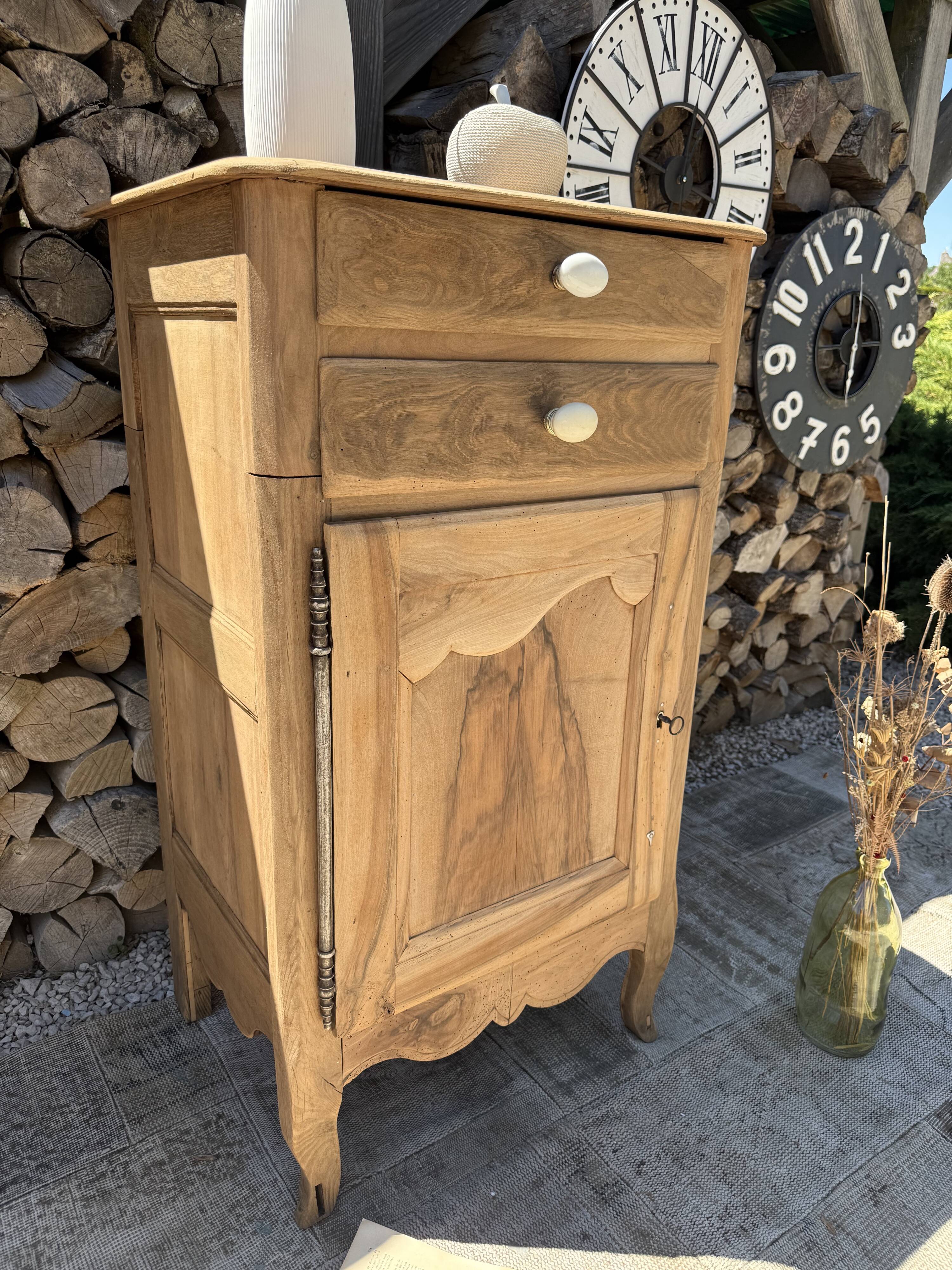 Renovated solid wood confiturer