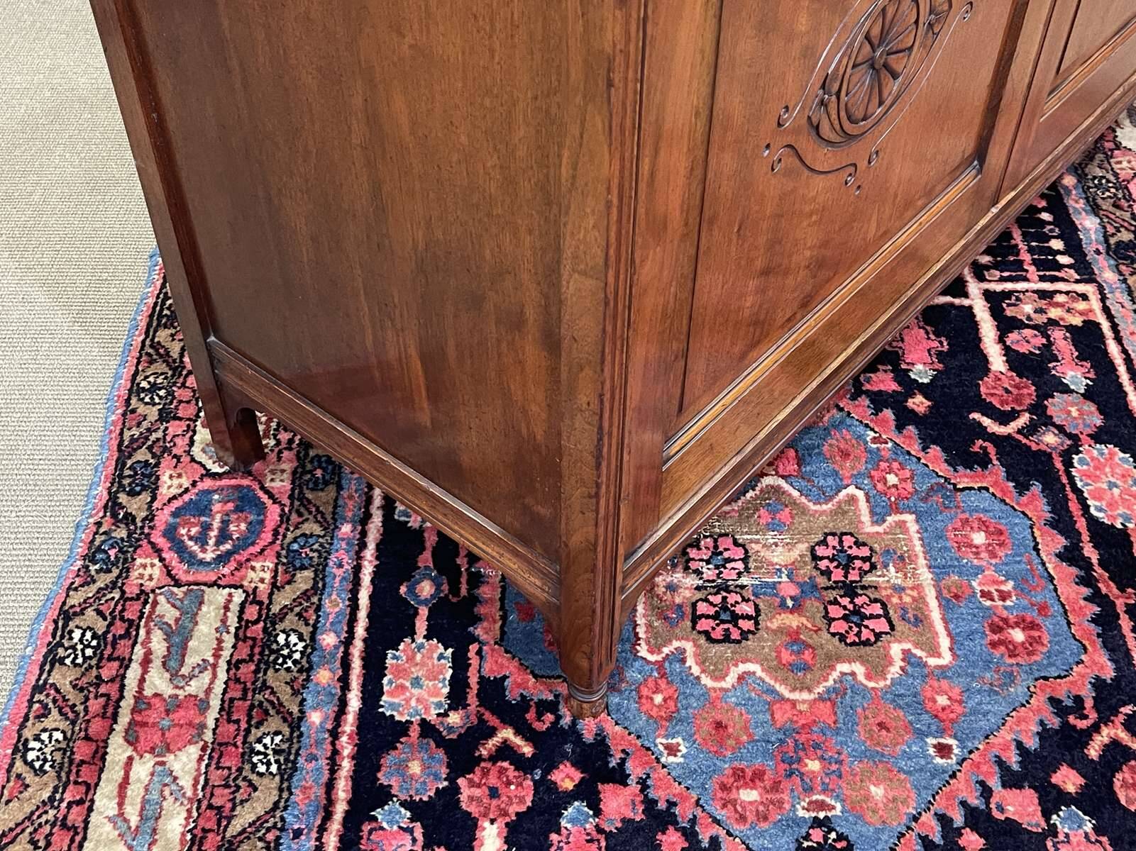 English buffet from the late 19th century in walnut.