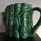 Athezza teapot in a dabbling.