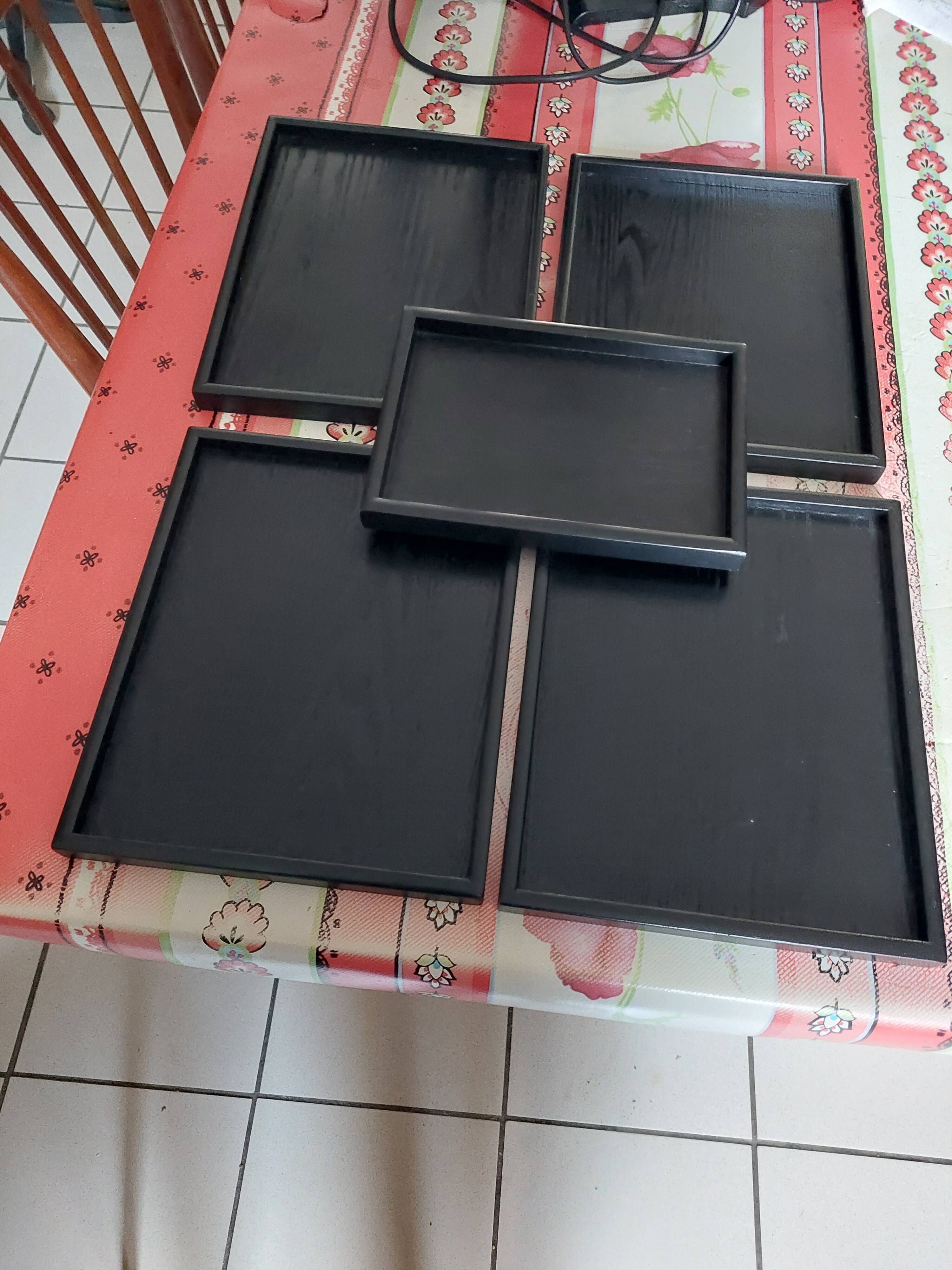 Set of 5 rectangular wooden serving trays