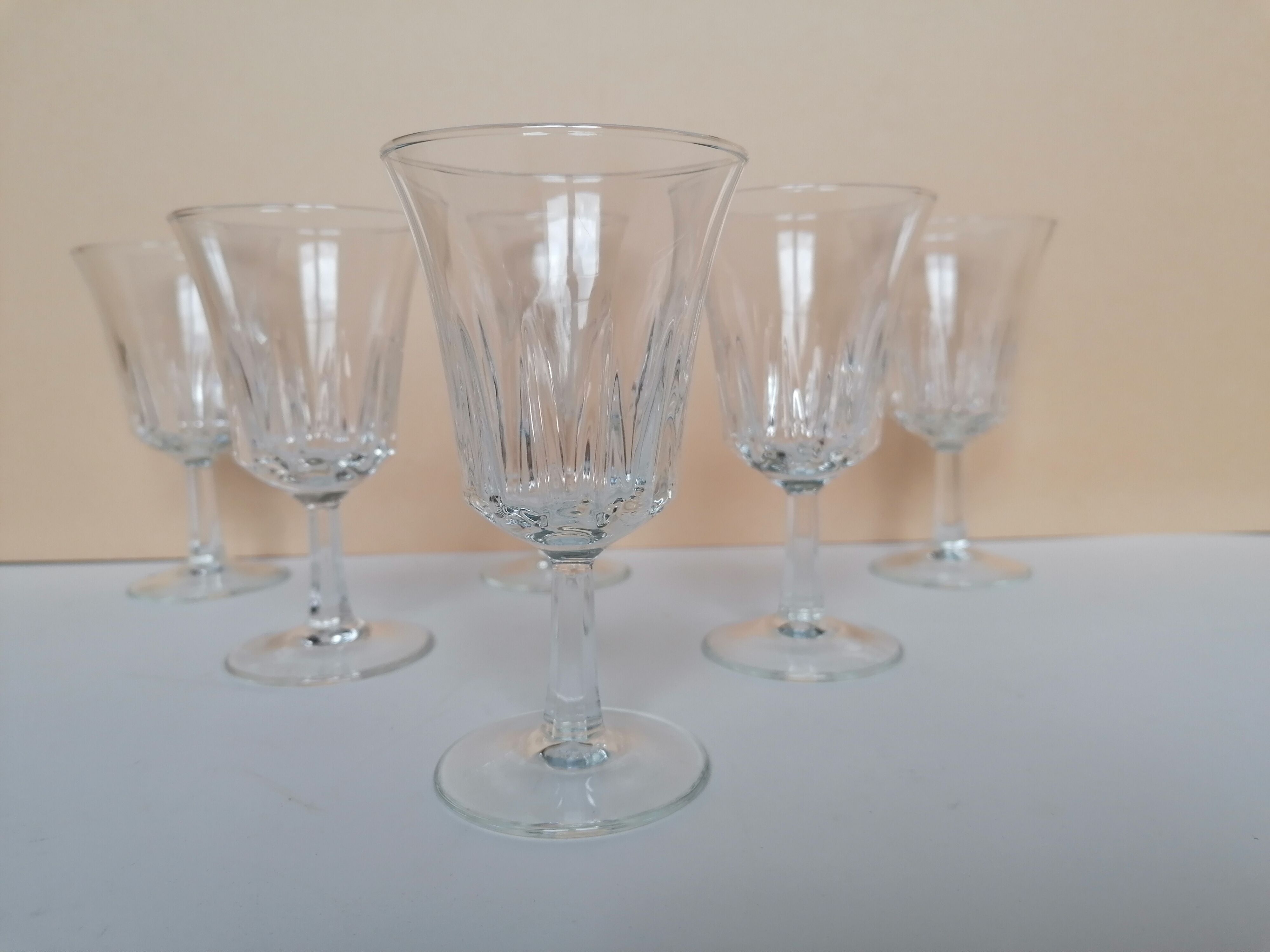 Service 24 pieces vintage foot glasses 70s