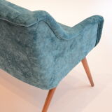Seat 50's blue duck