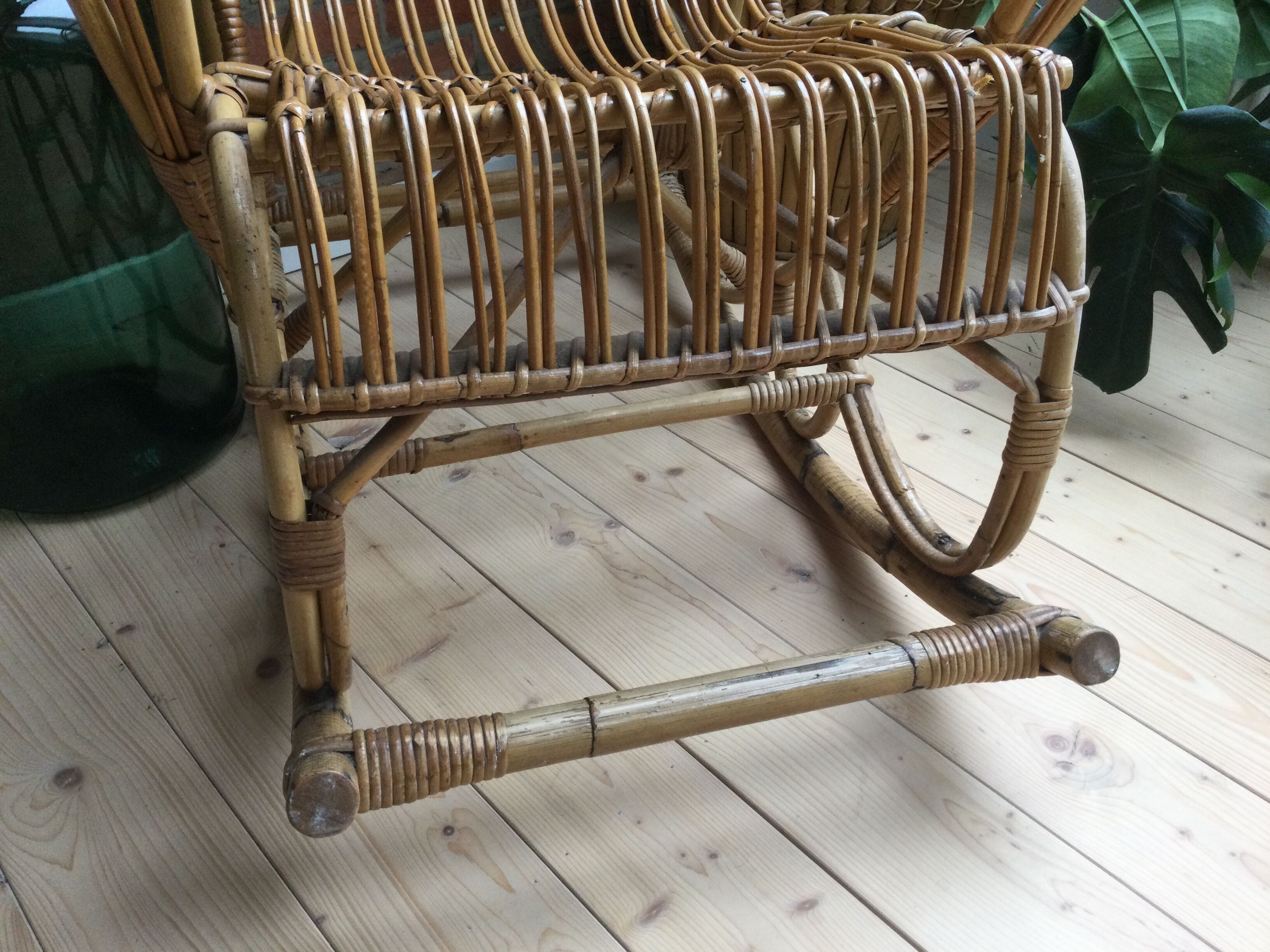 Fauteuil à bascule rocking chair en rotin