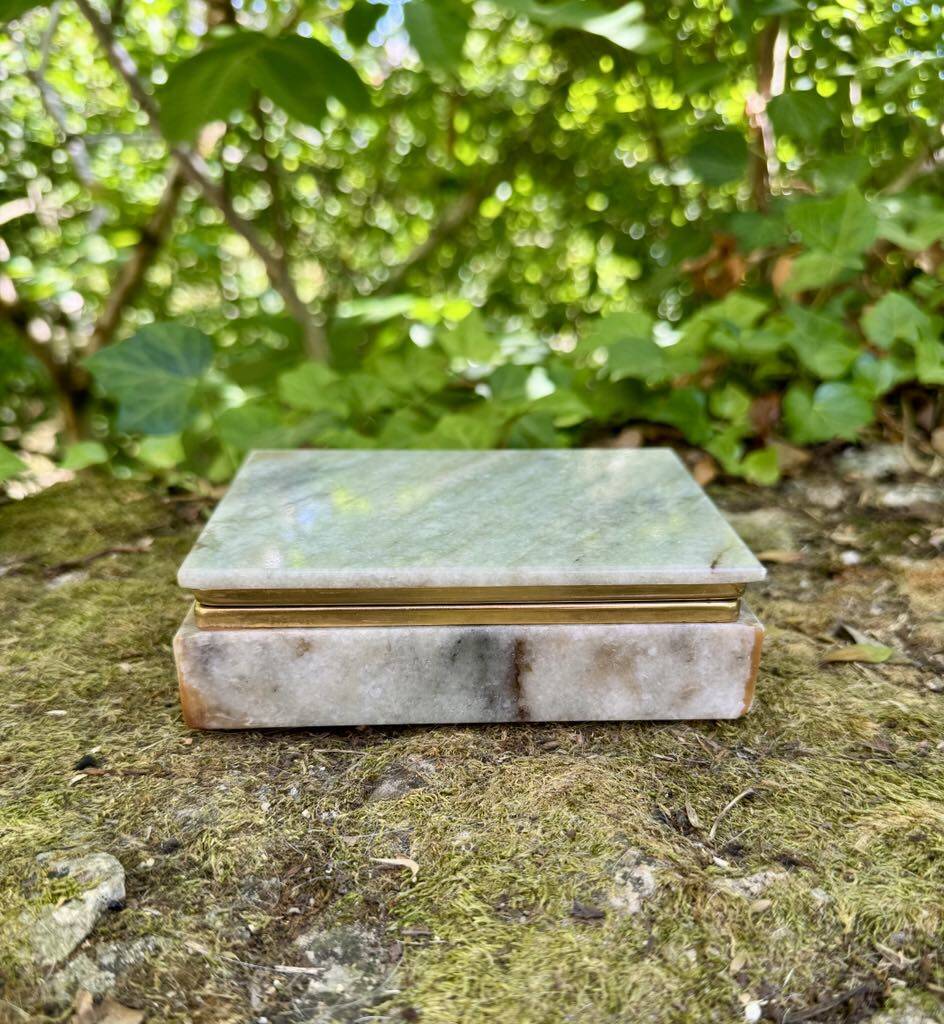 Onyx catchall box from the 1960s, vintage Italy.