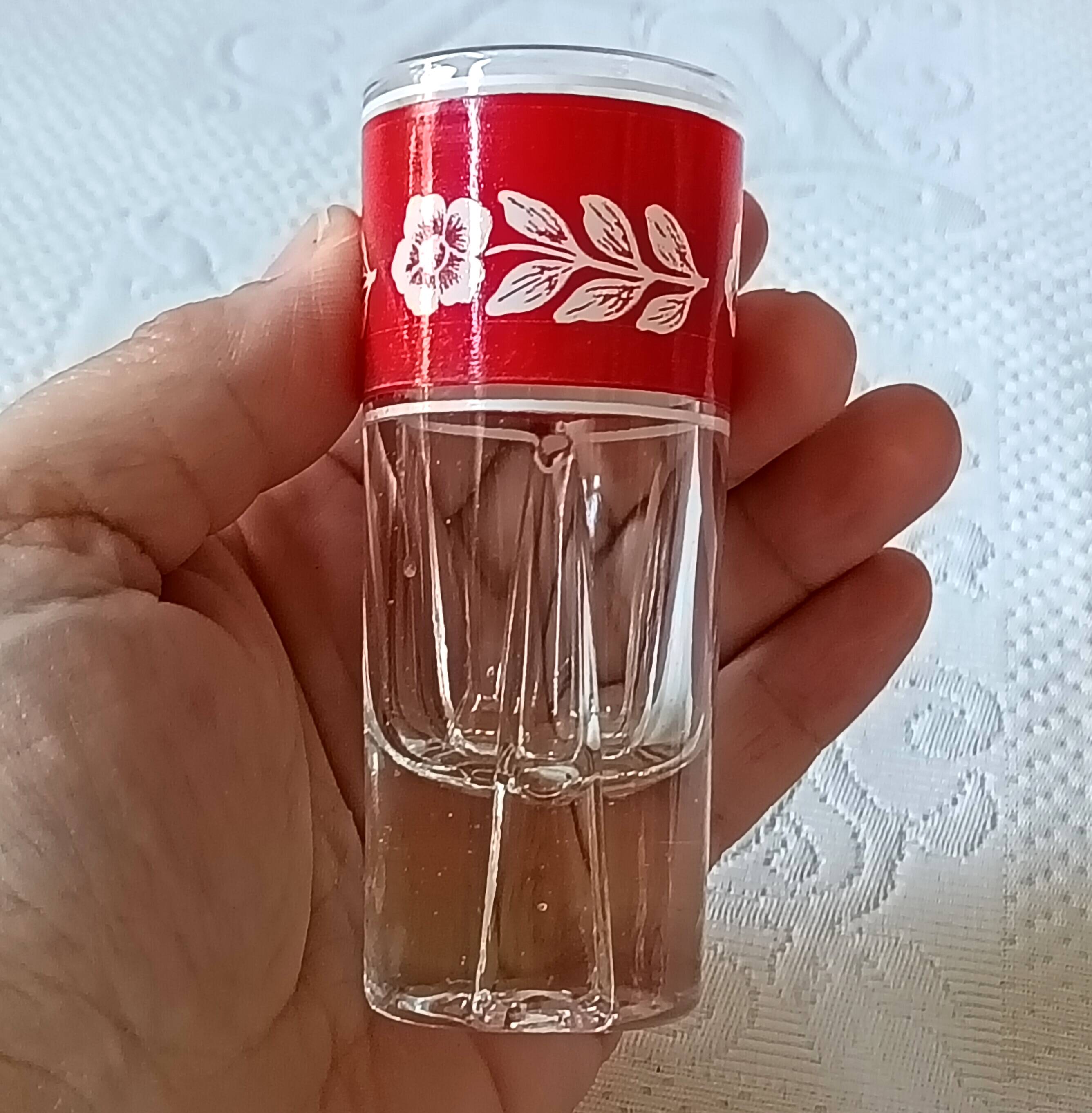 6 vintage red and white flower decorated liqueur glasses