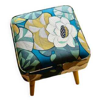 Square stool