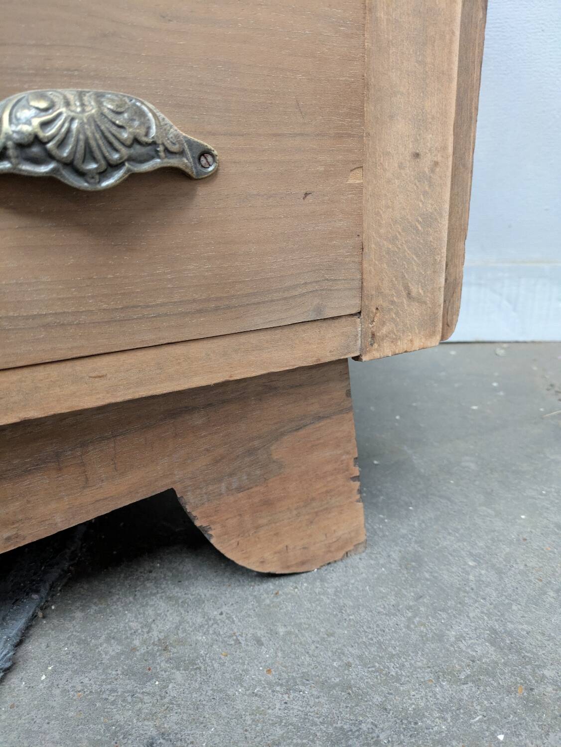 Vintage chest of drawers