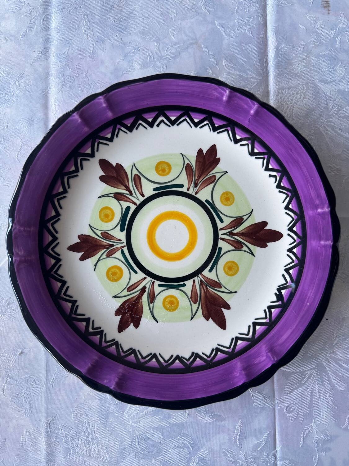Large ceramic plate – Saint-Jean-la-Poterie