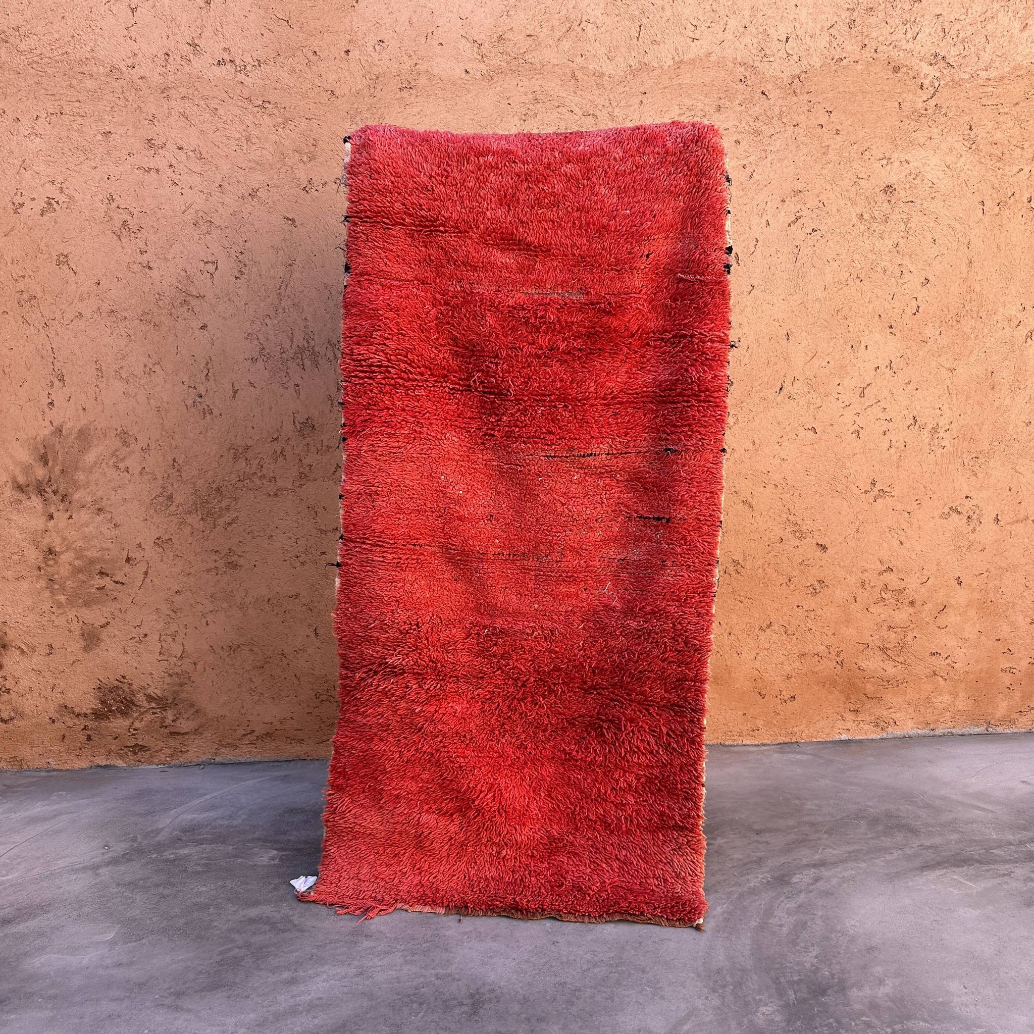 Tapis Marocain Beni M'Guild rouge - 213 x 103 cm
