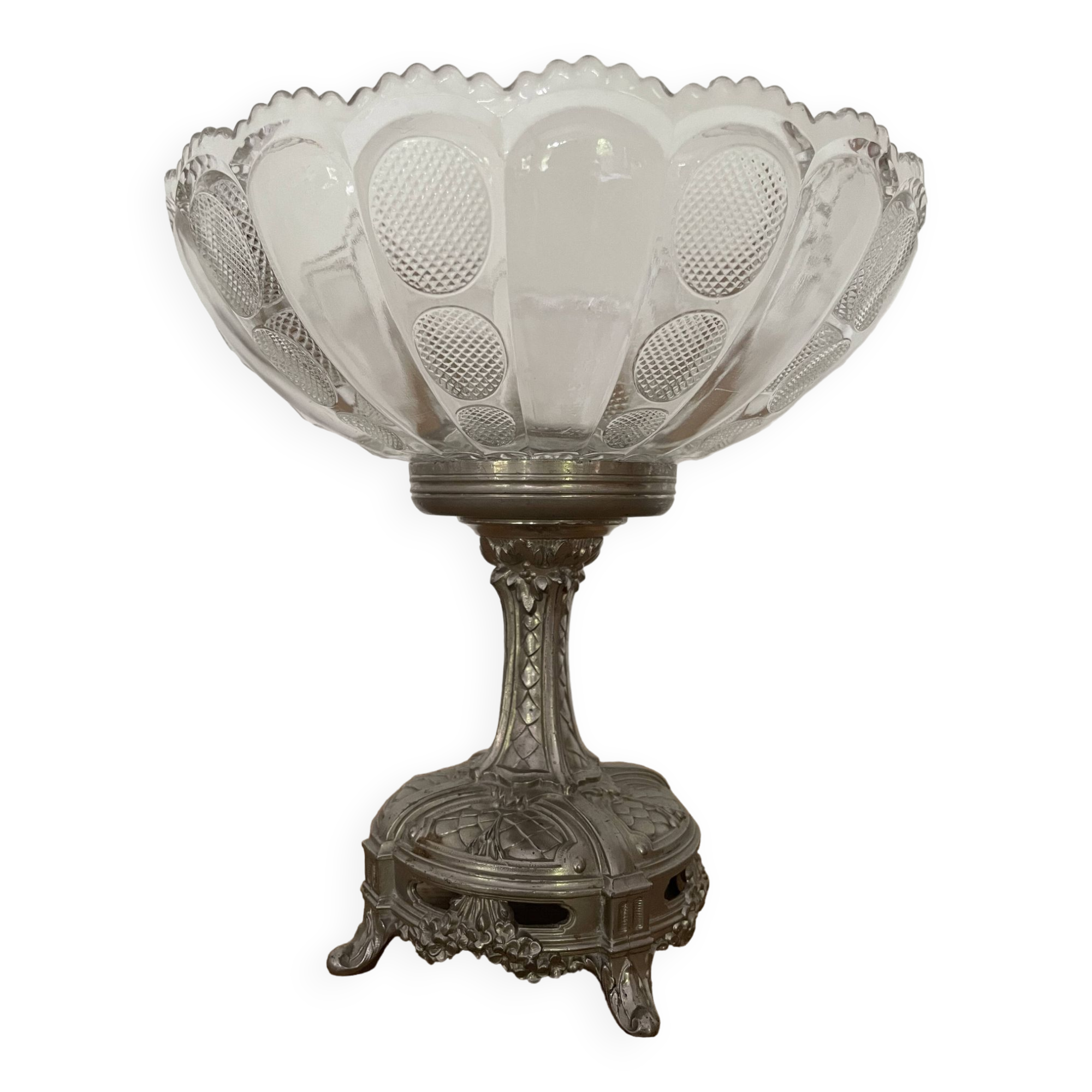 Free-standing fruit bowl