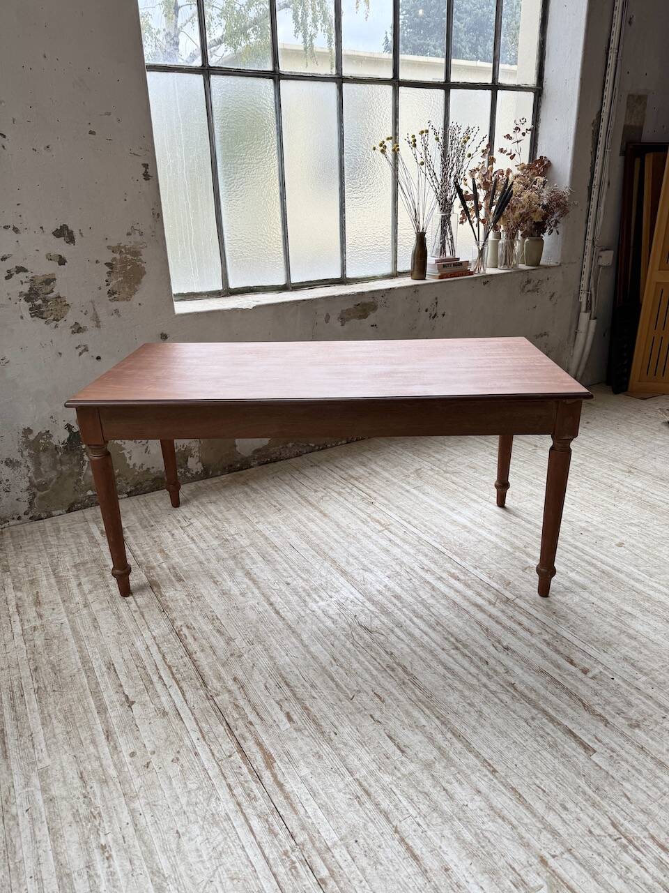 Turned leg cherry table 160cm