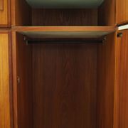 Armoire en teck, design danois, années 1970, fabricant : Omann Jun