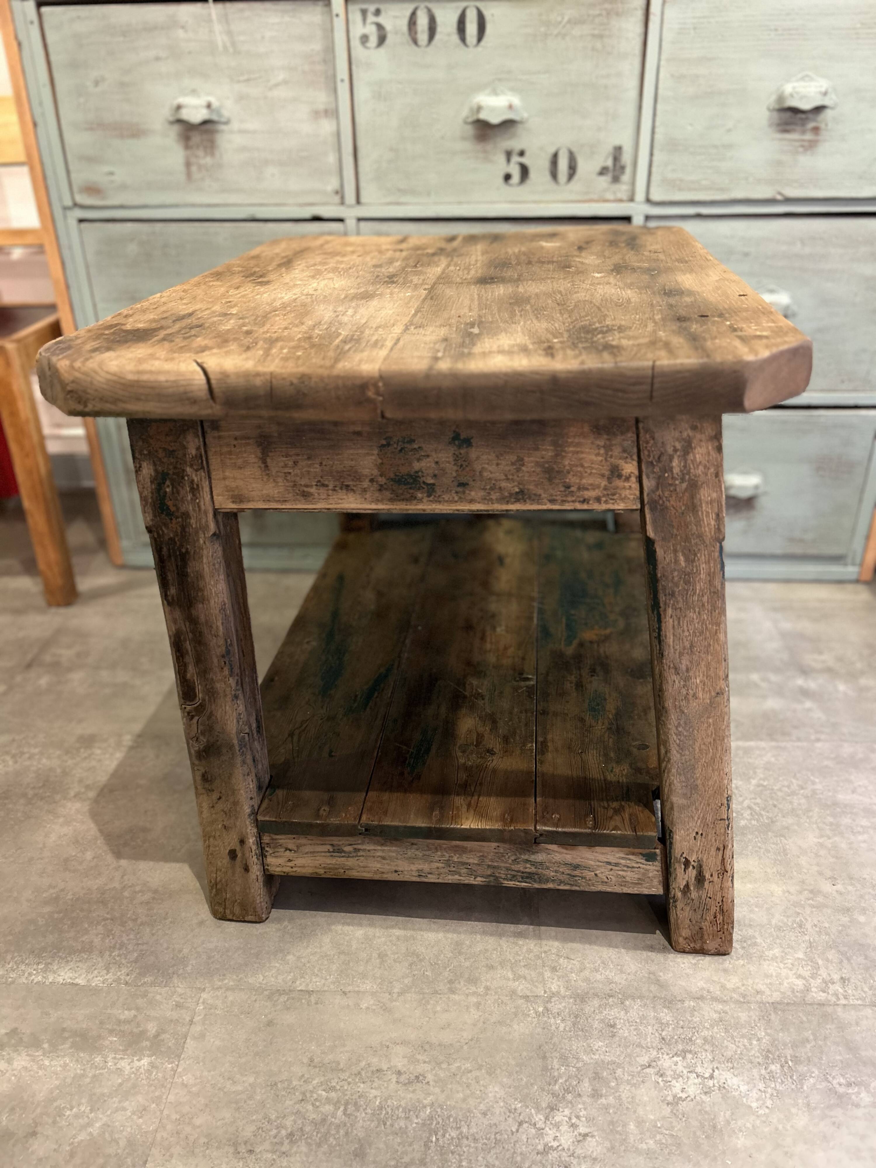Table de métier (maréchal Ferrand)