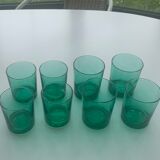 8 glasses in green glass with whisky, aperitif or water vintage 1970