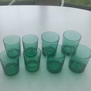 8 glasses in green glass with whisky, aperitif or water vintage 1970