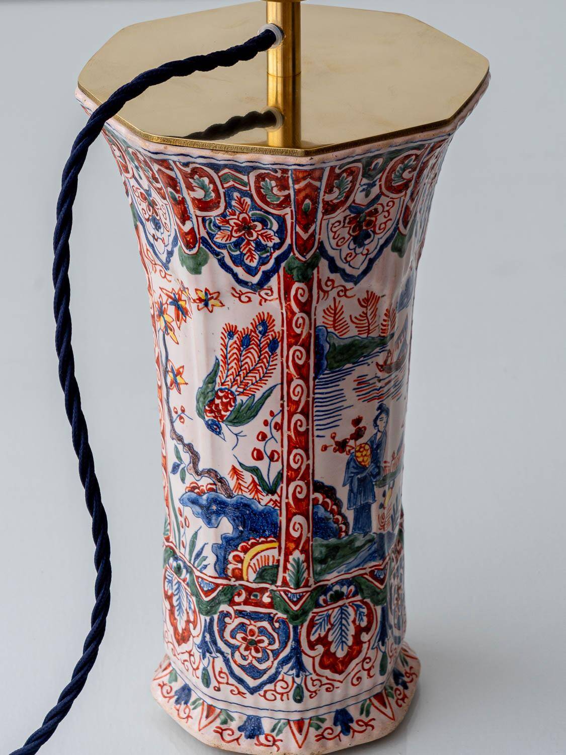 Chinese-style table lamp, French earthenware ceramic in Delft style, 1900s.
