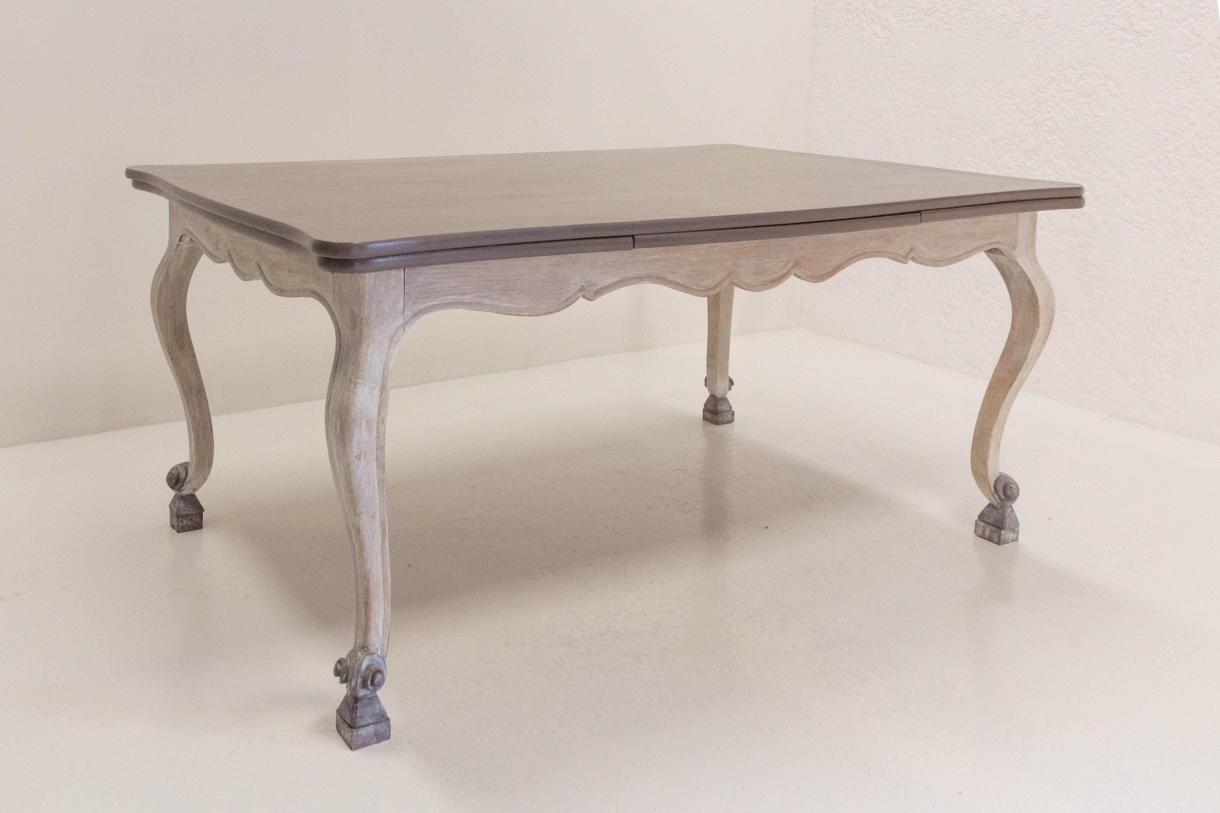 Table style  louis xv patinée