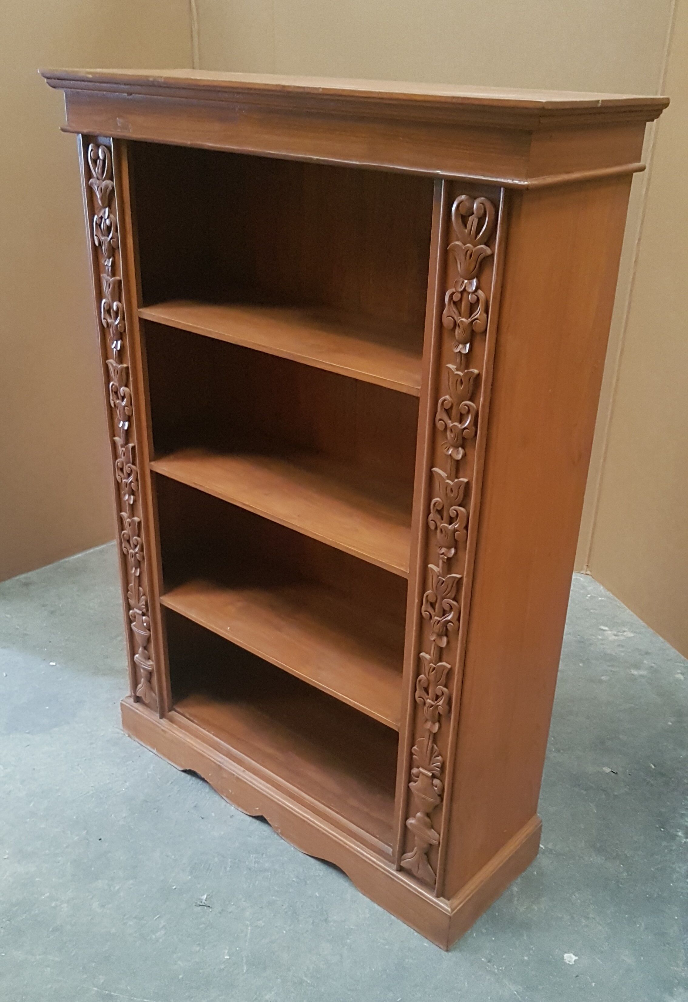 Storage furniture 4 niches